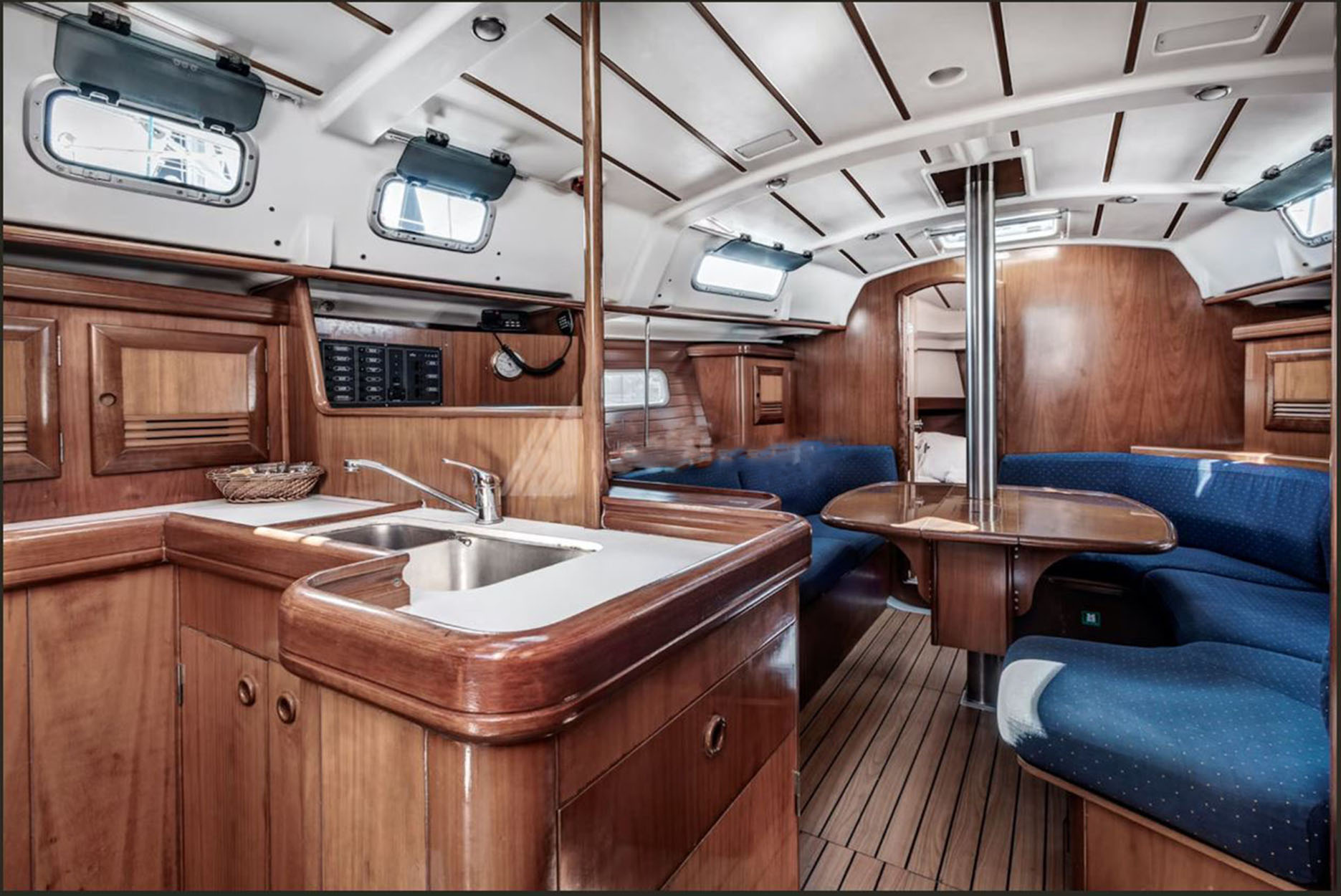 Oceanis Clipper 361 — photo 8