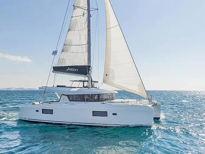 Lagoon 42 & GEN & WM — photo 1