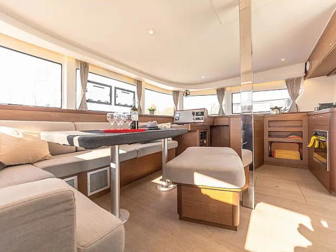 Lagoon 42 & GEN & WM — photo 17