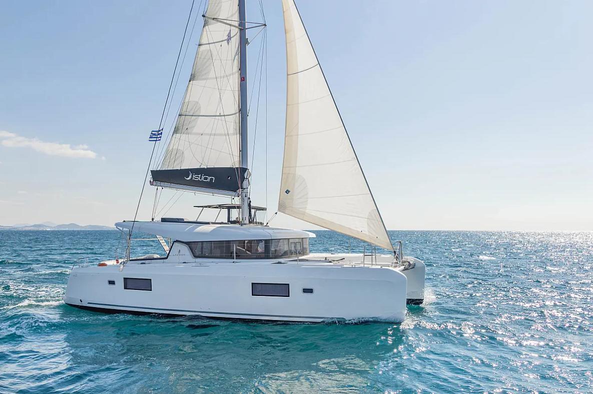 Lagoon 42 & GEN & WM — photo 9