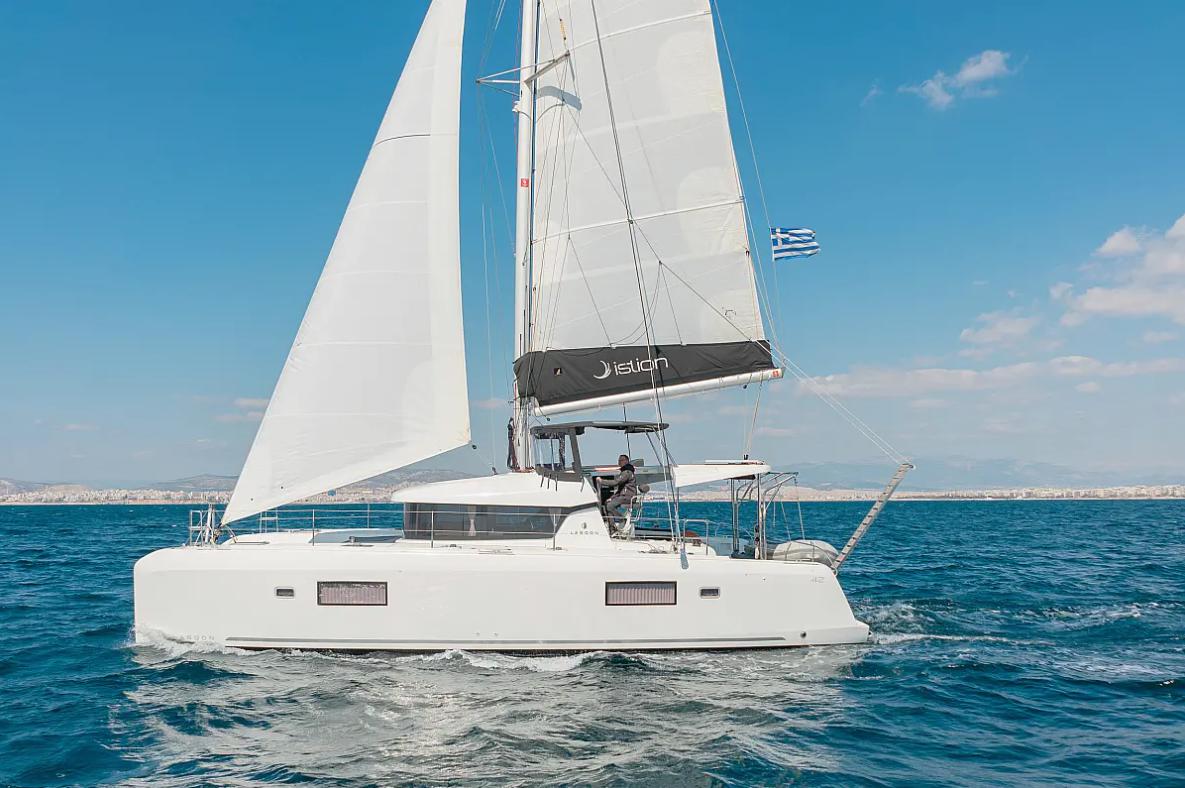 Lagoon 42 & GEN & WM — photo 18