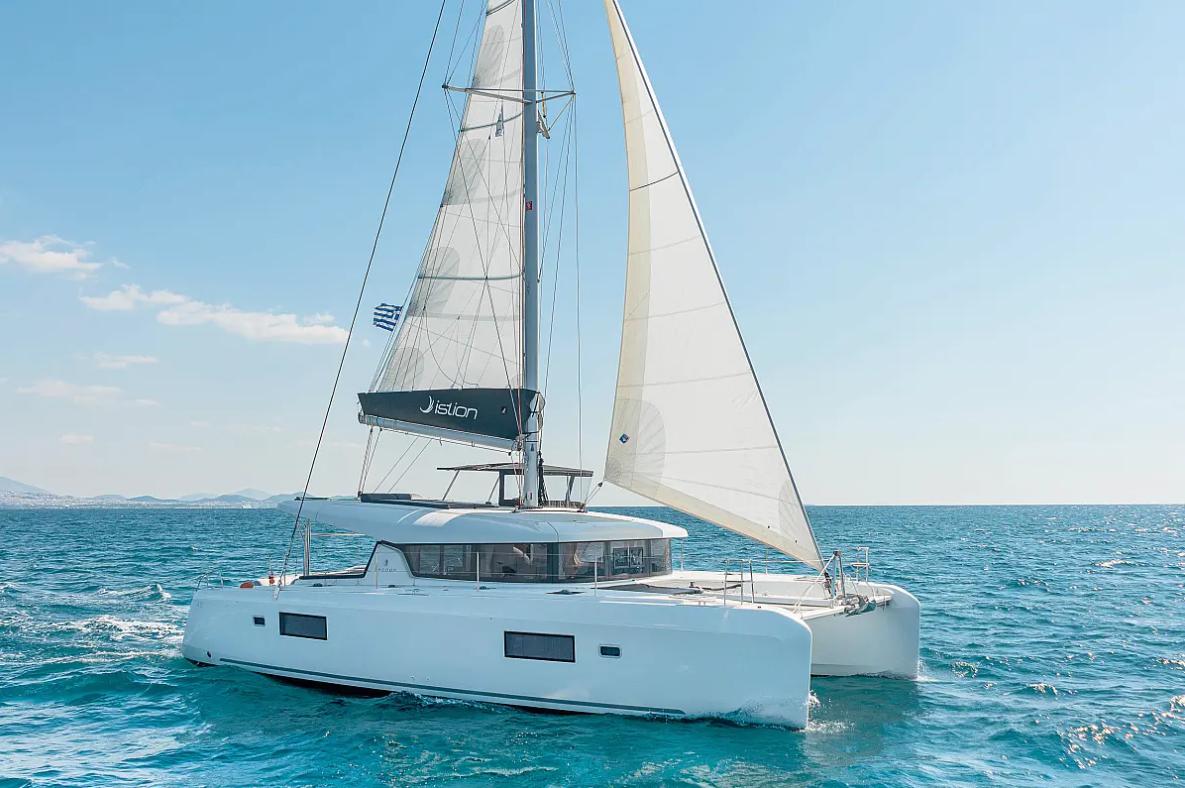 Lagoon 42 & GEN & WM — photo 21