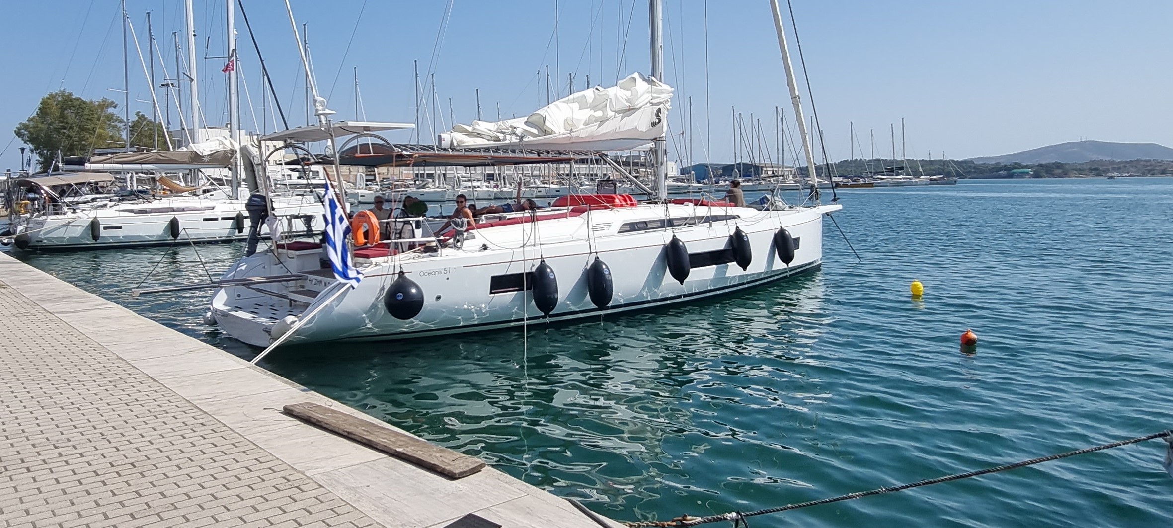Oceanis 51.1 — photo 16