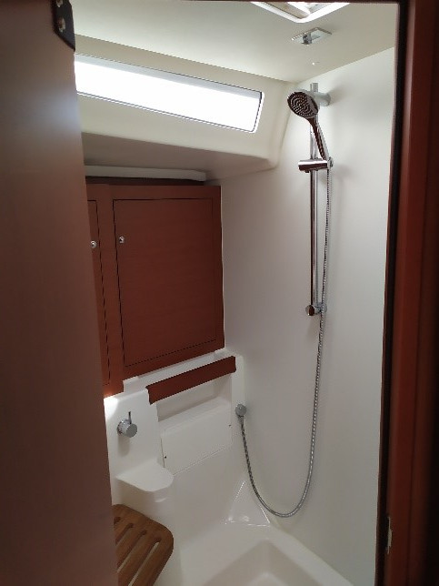 Oceanis 51.1 — photo 10