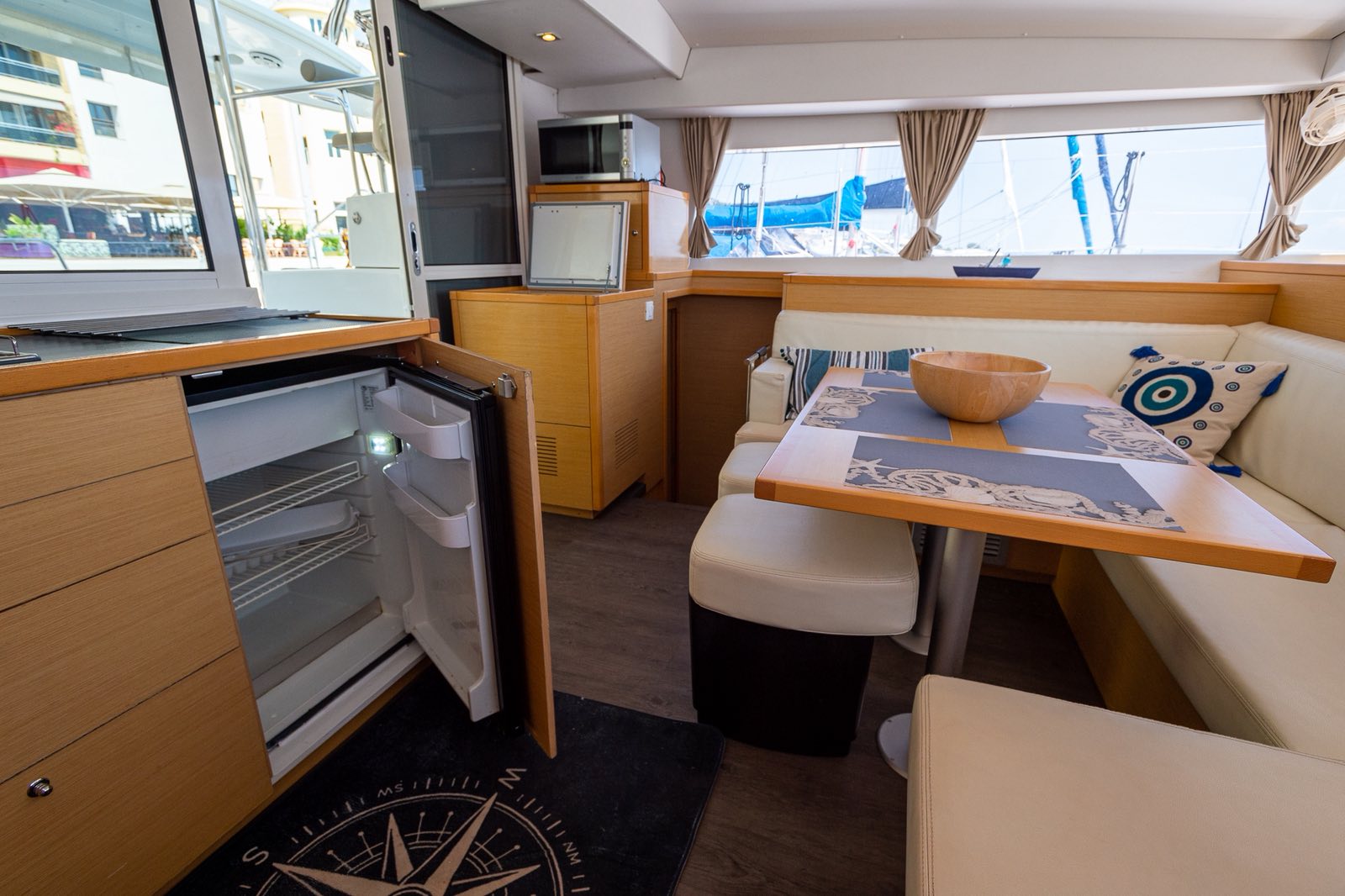Lagoon 400 S2 — photo 9