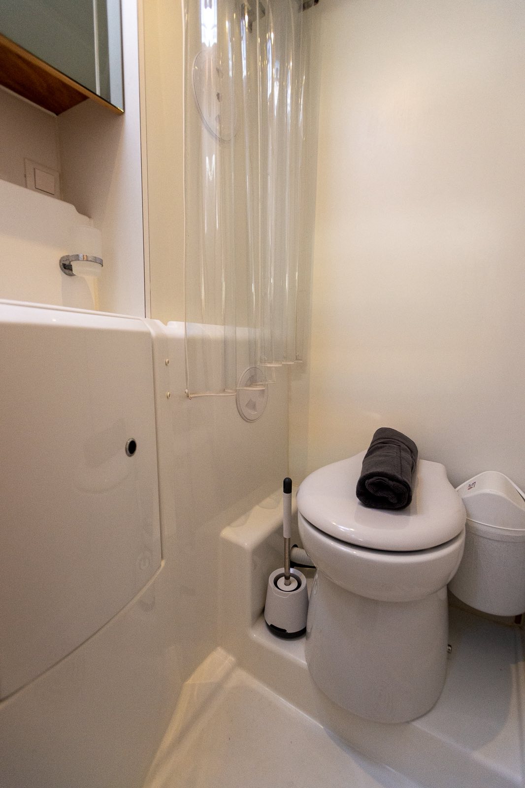 Lagoon 400 S2 — photo 43