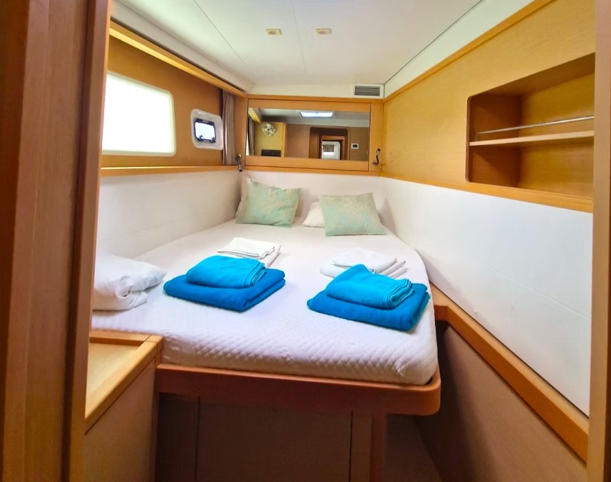Lagoon 450 Fly — photo 17