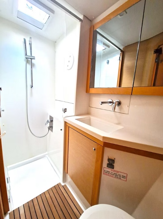 Lagoon 450 Fly — photo 13
