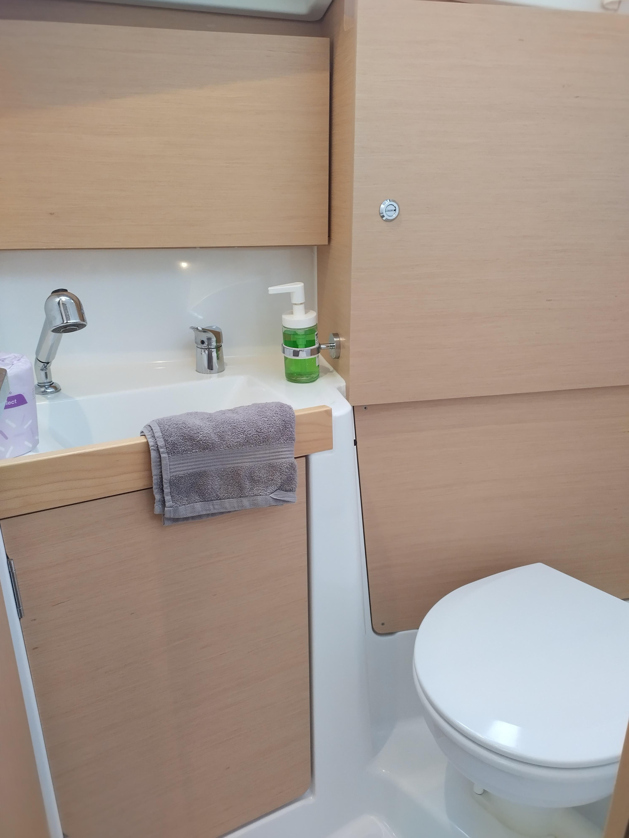 Beneteau Oceanis 35 — photo 3
