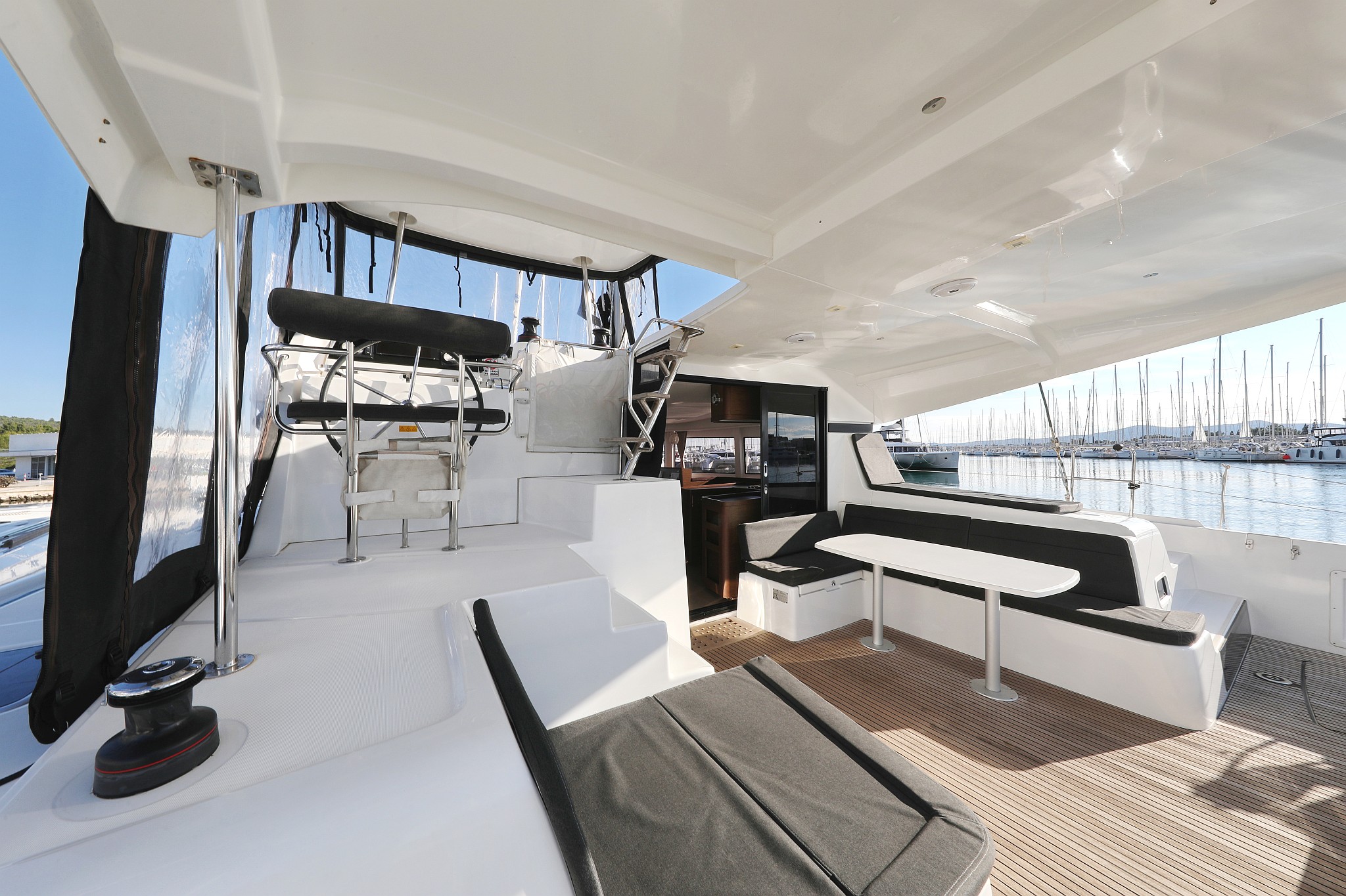 Lagoon 42 — photo 18