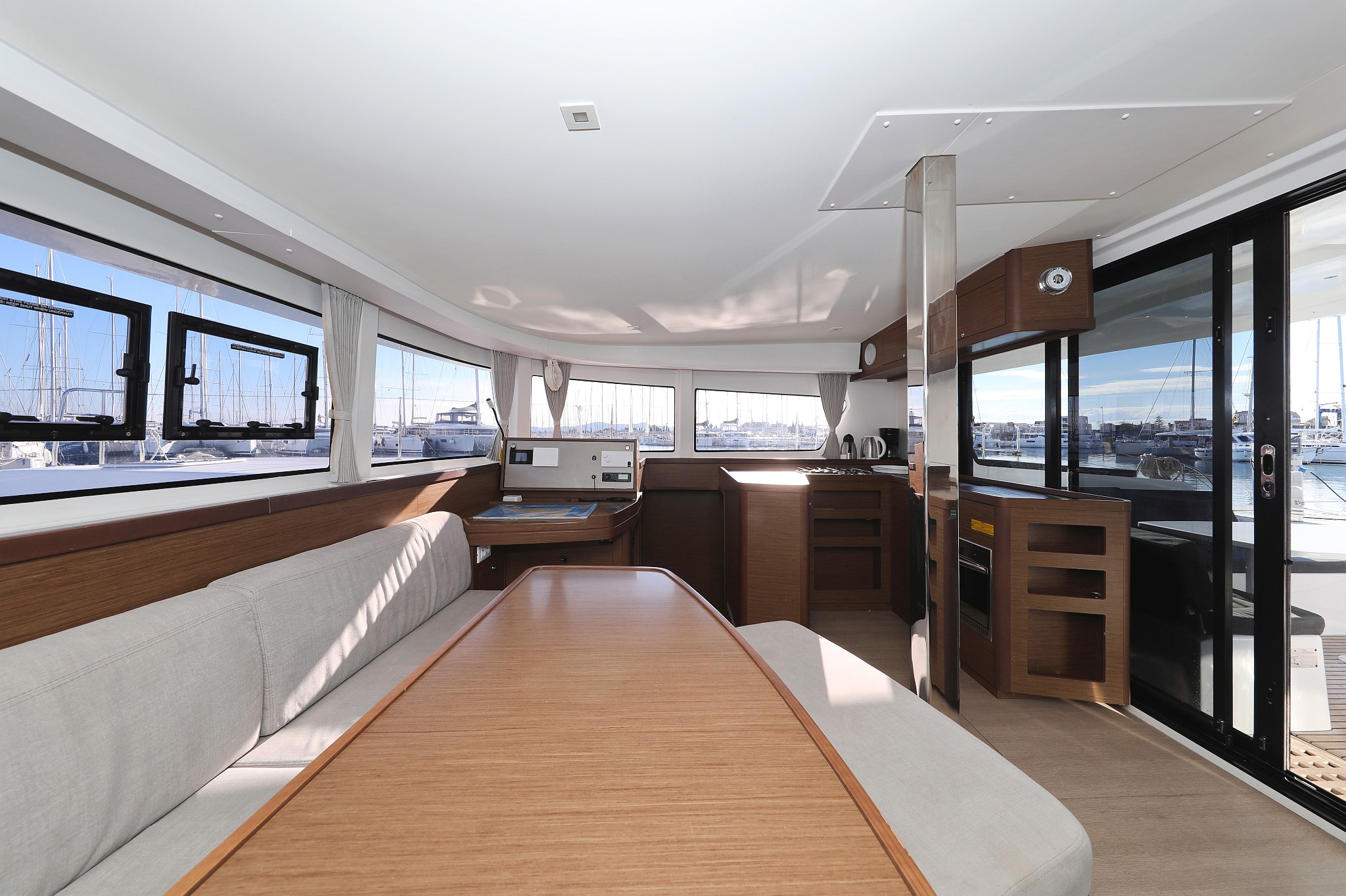 Lagoon 42 — photo 14