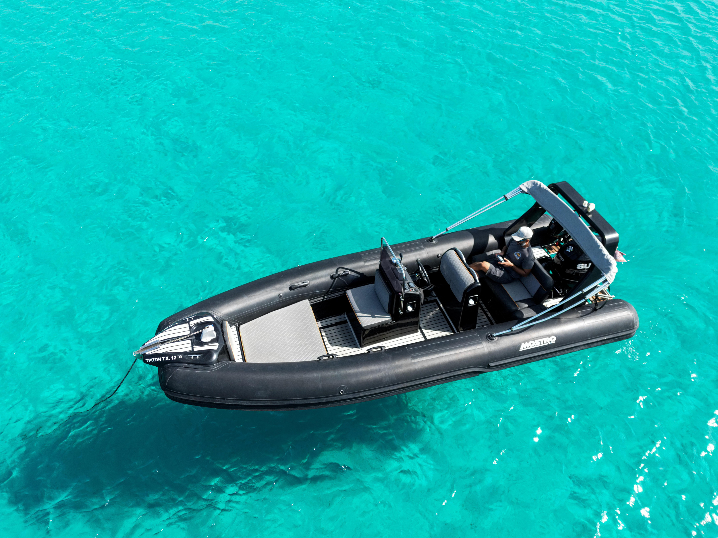 Mostro Offshore 621 — photo 11