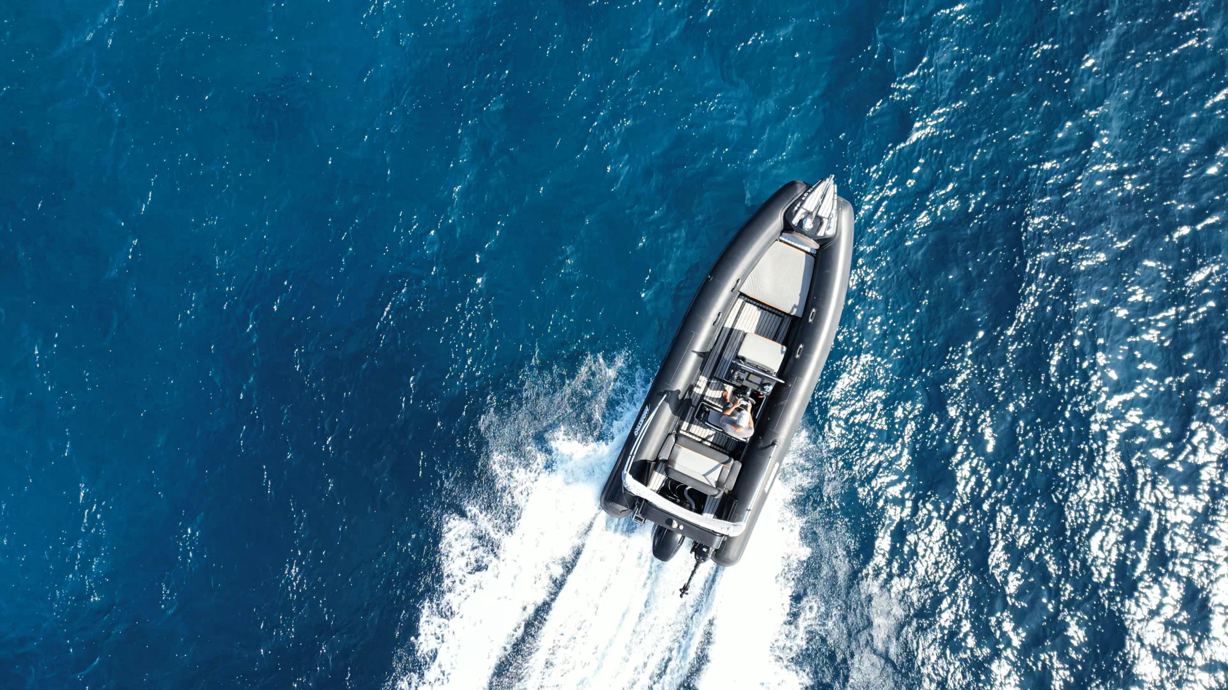 Mostro Offshore 621 — photo 8