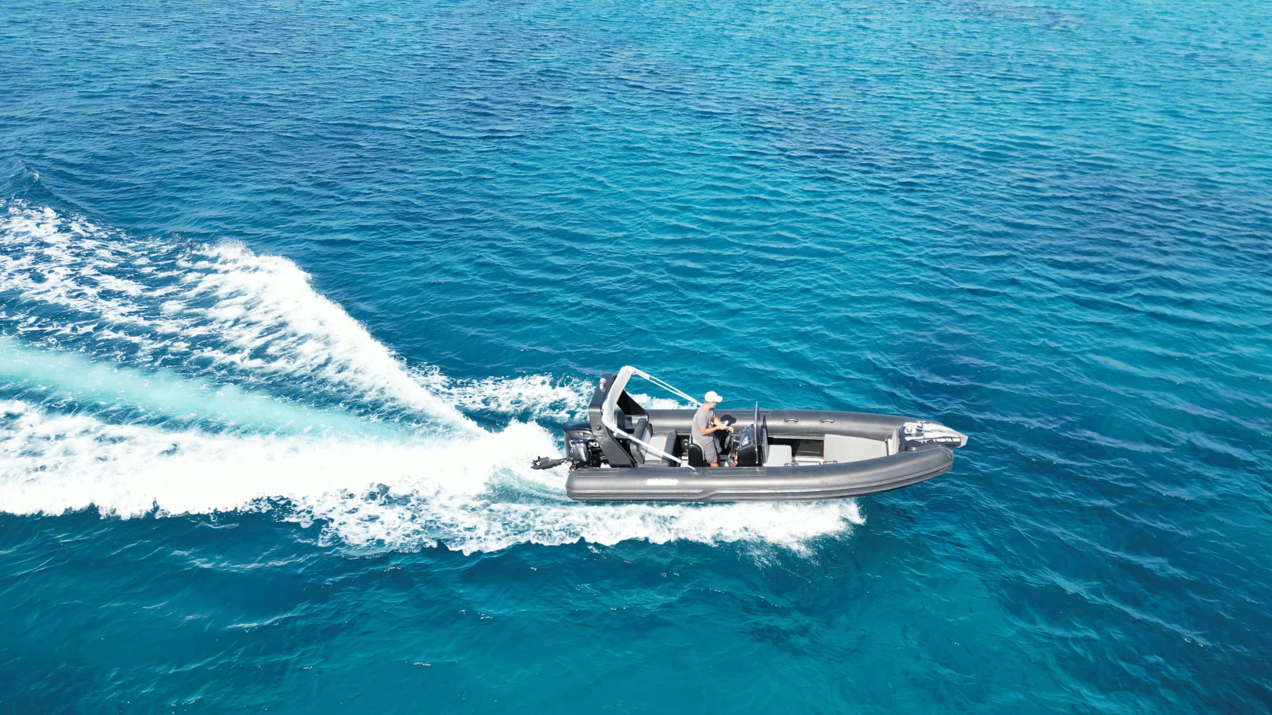 Mostro Offshore 621 — photo 6