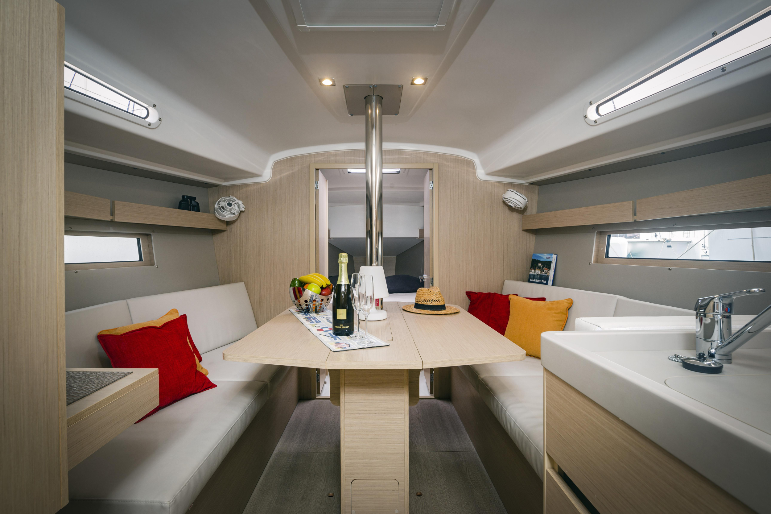 Oceanis 34.1 — photo 20
