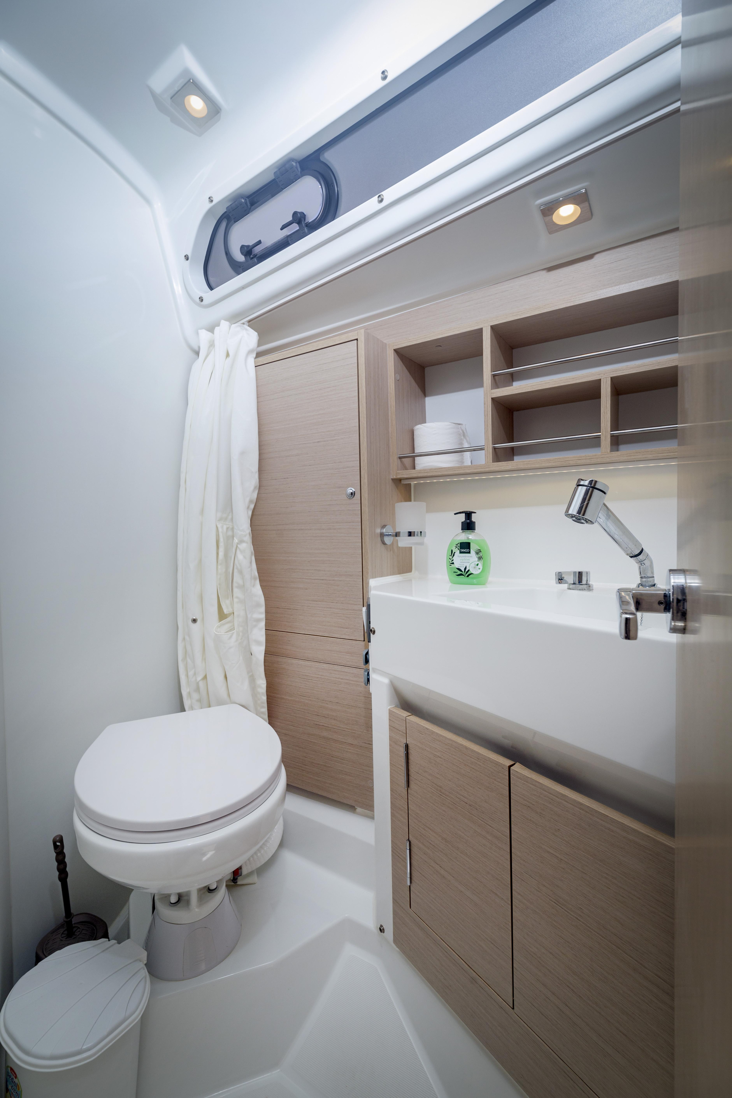 Oceanis 34.1 — photo 25