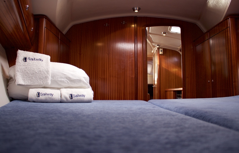 Bavaria 38 — photo 12