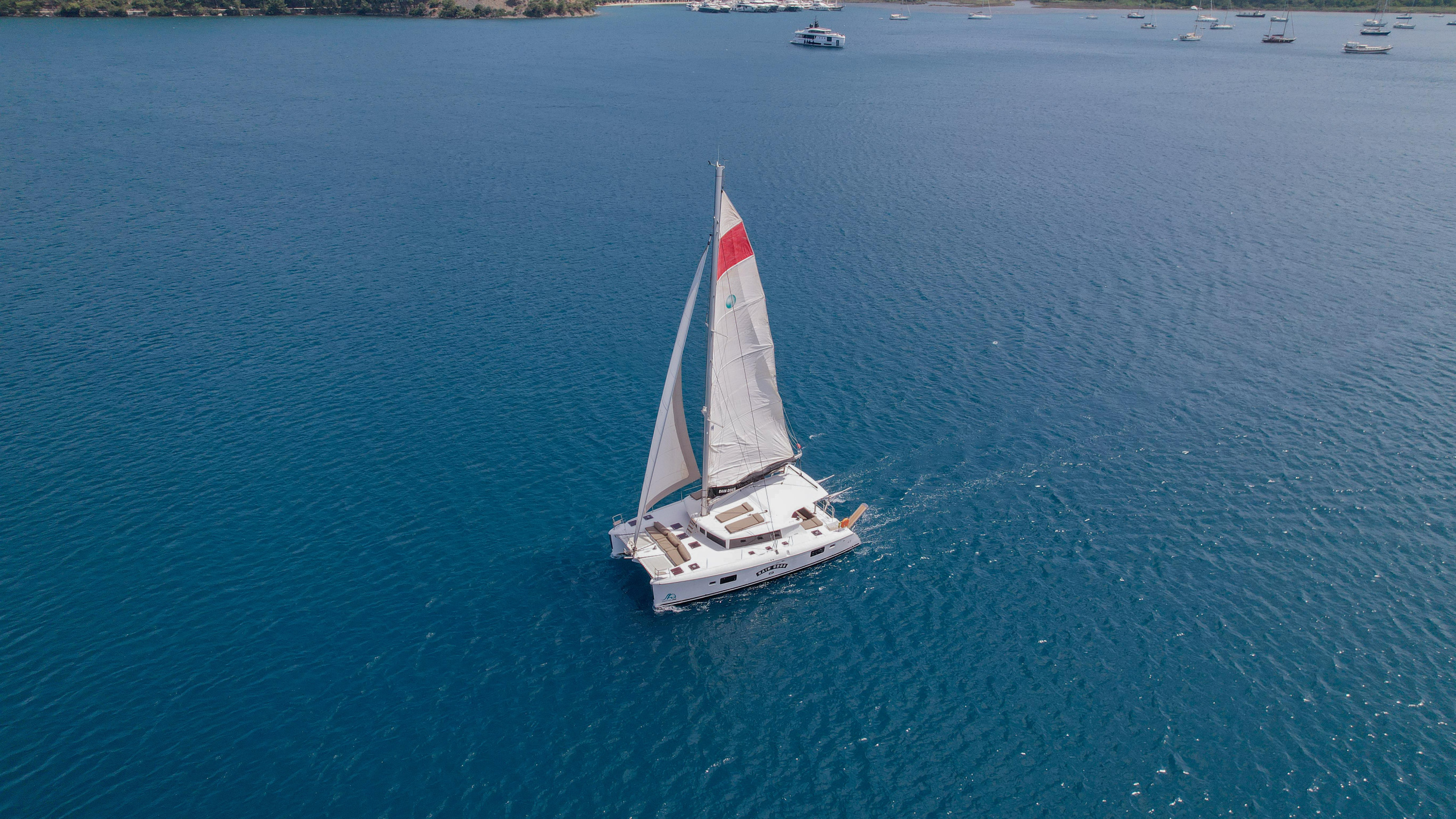 Lagoon 421 — photo 12