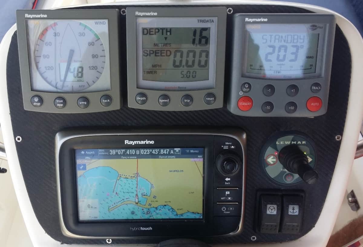 Bavaria 38 — photo 4
