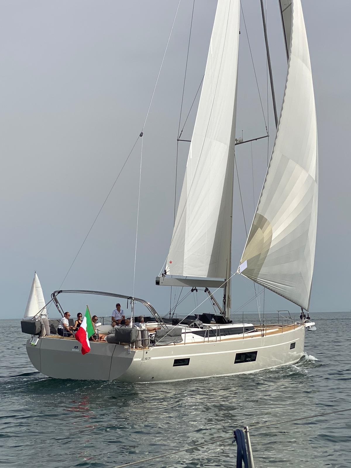 Bavaria C57 — photo 12