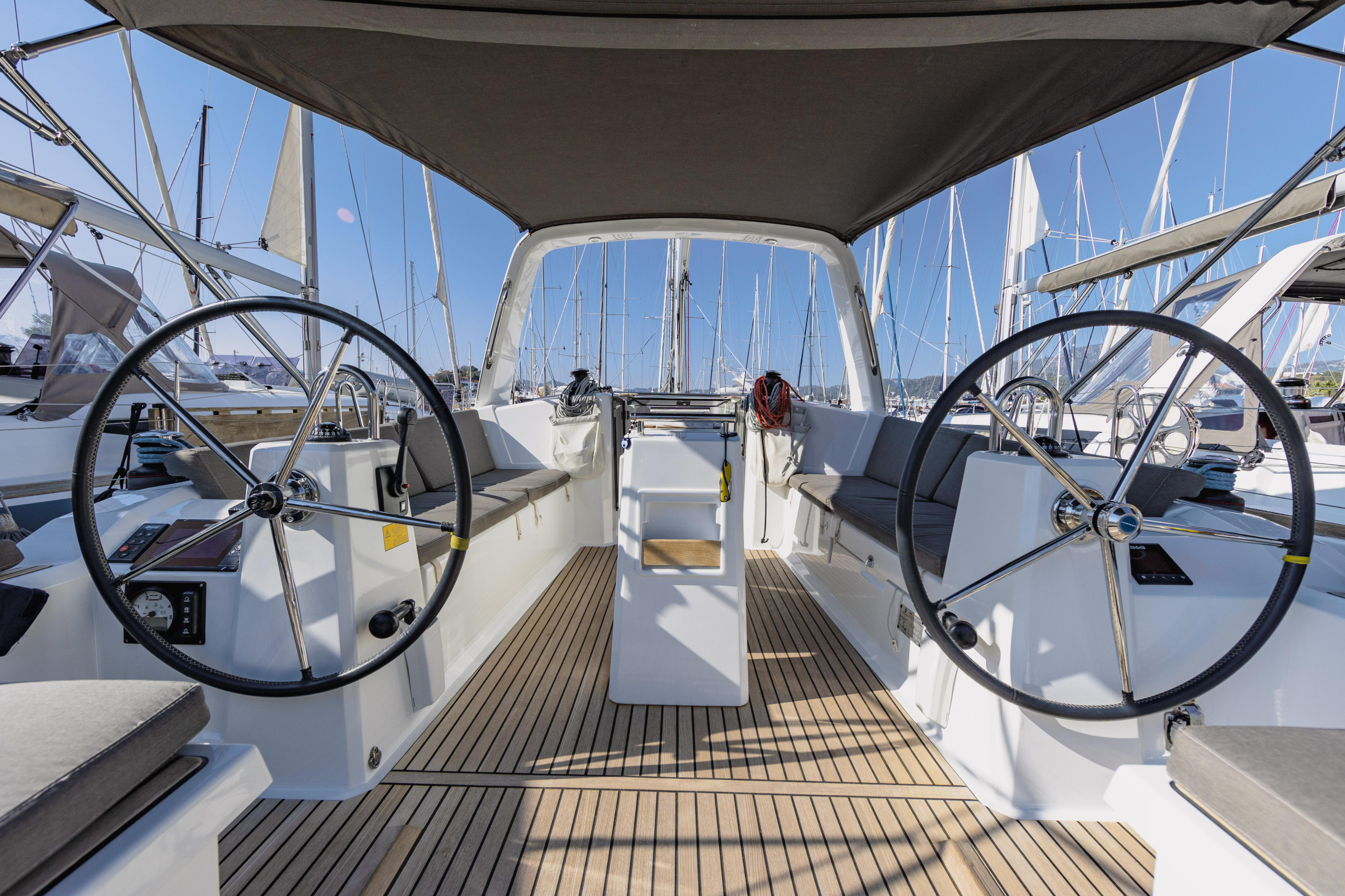 Oceanis 38.1 — photo 16