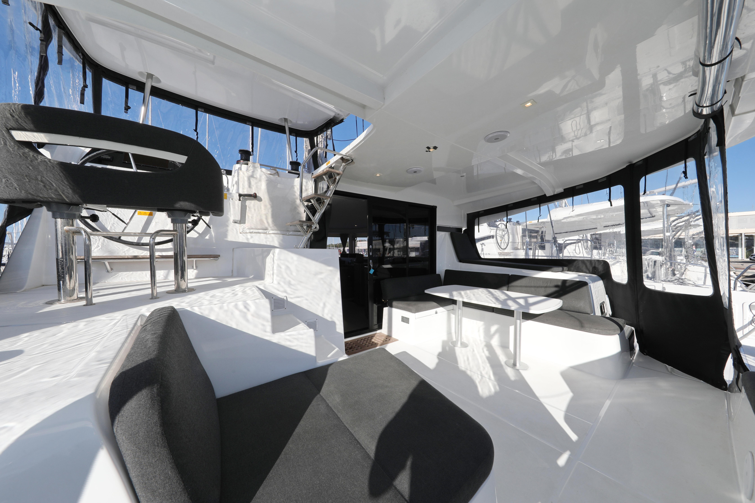 Lagoon 42 — photo 20
