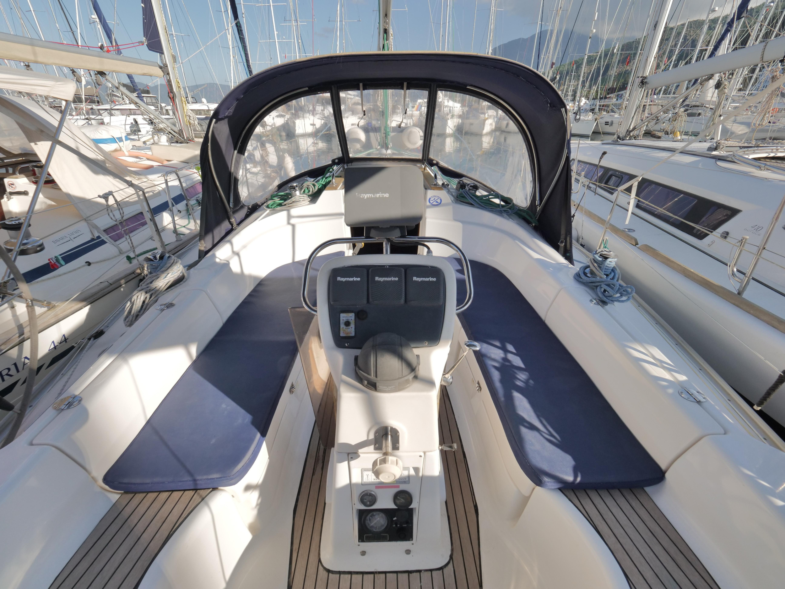 Bavaria 36 — photo 17