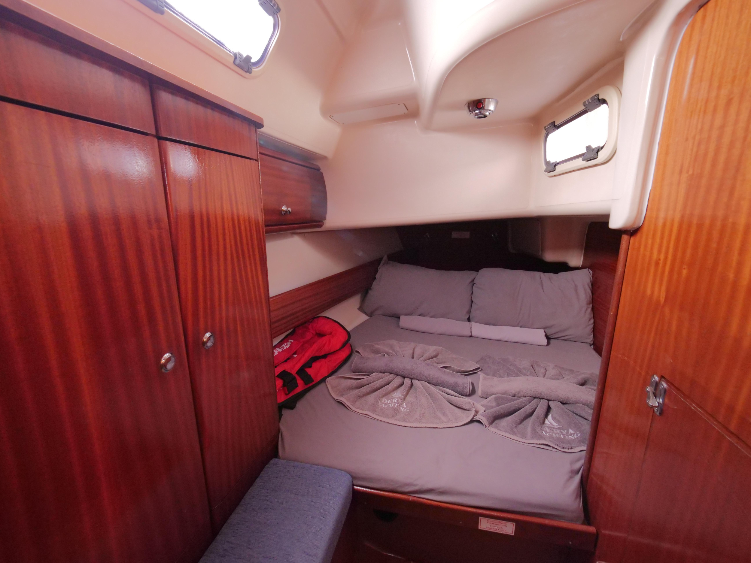 Bavaria 36 — photo 19