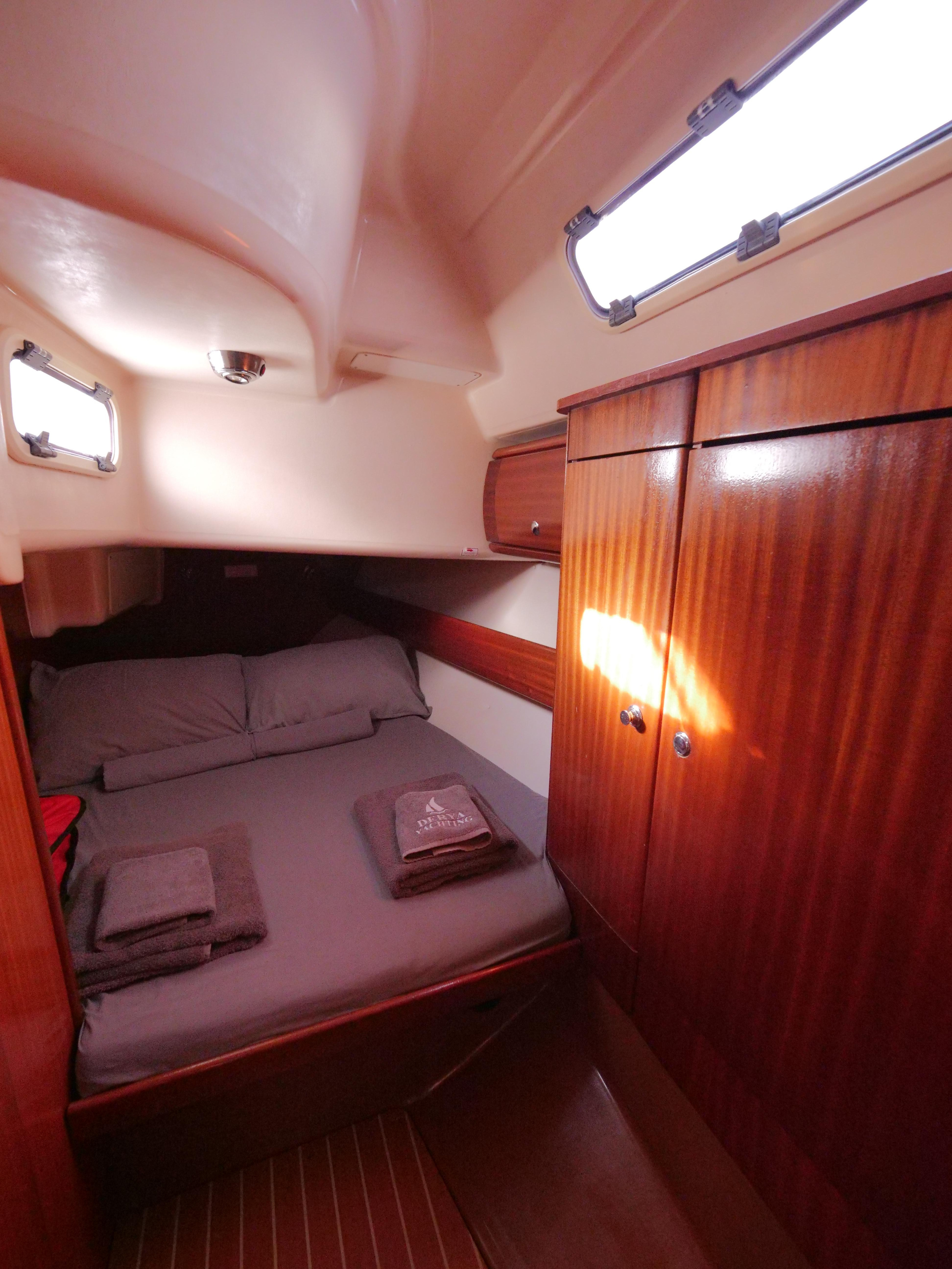 Bavaria 36 — photo 9