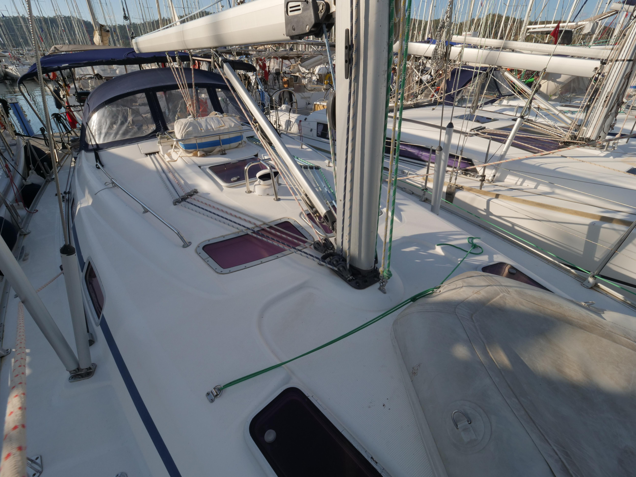 Bavaria 42 — photo 20