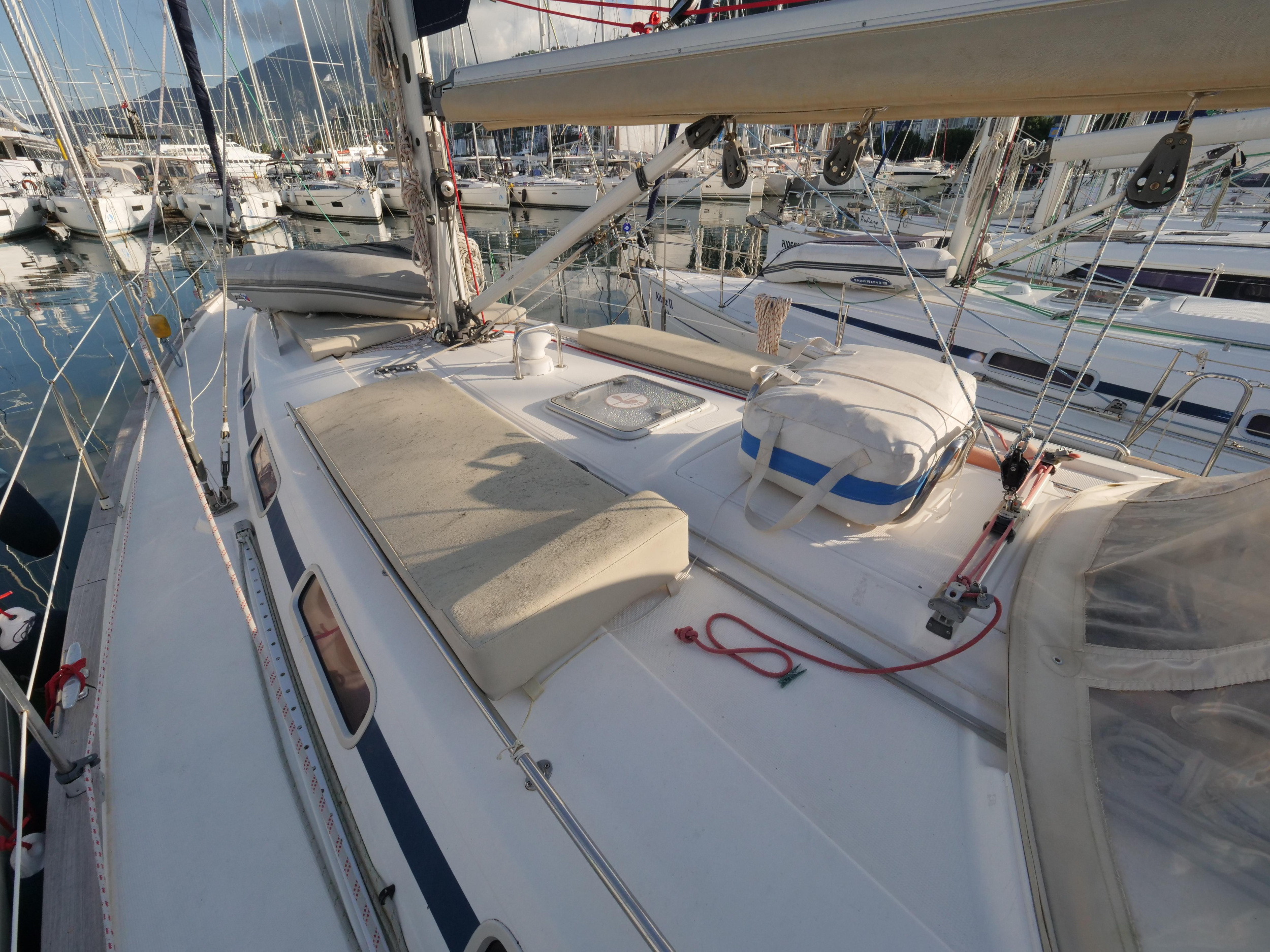 Bavaria 44 — photo 10