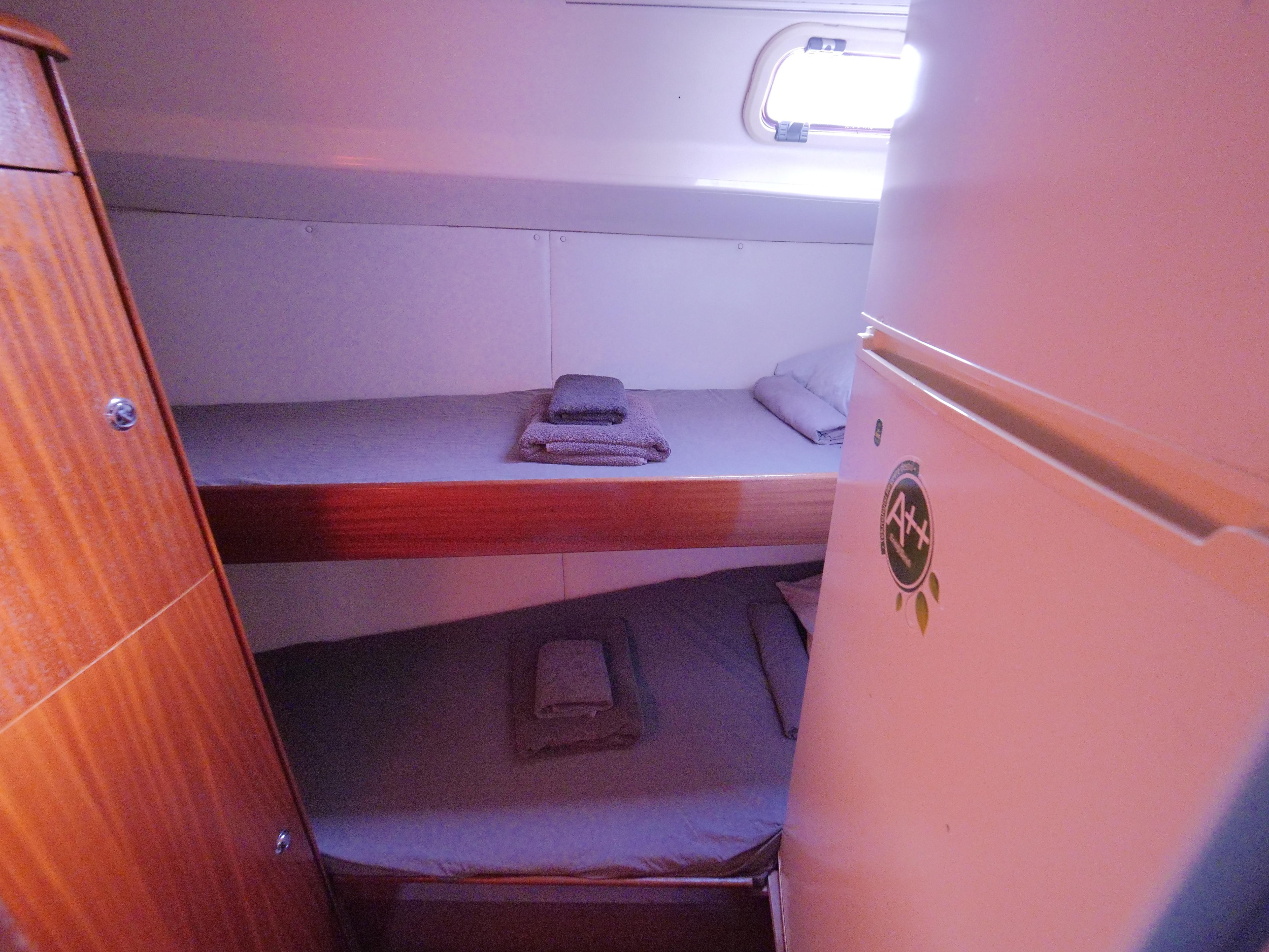 Bavaria 44 — photo 6