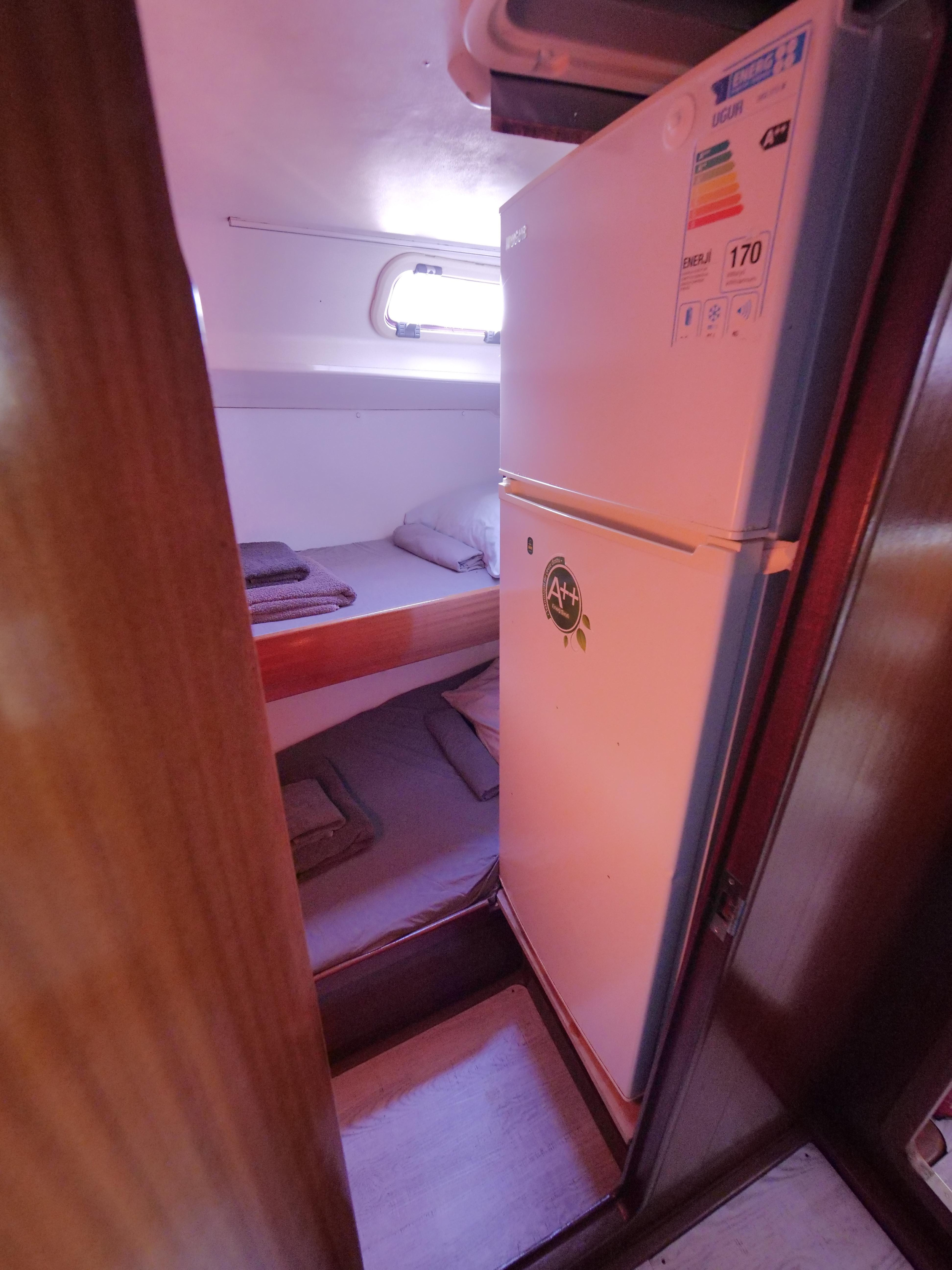 Bavaria 44 — photo 23