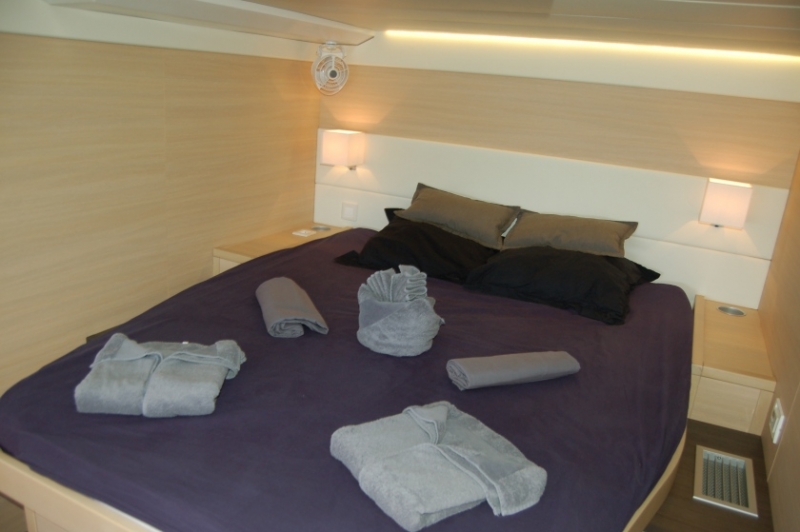 Lagoon 620 — photo 26