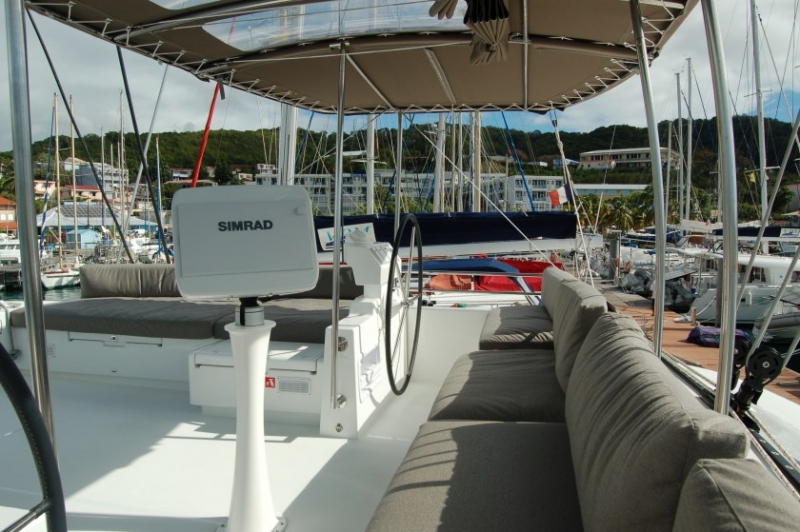 Lagoon 620 — photo 27