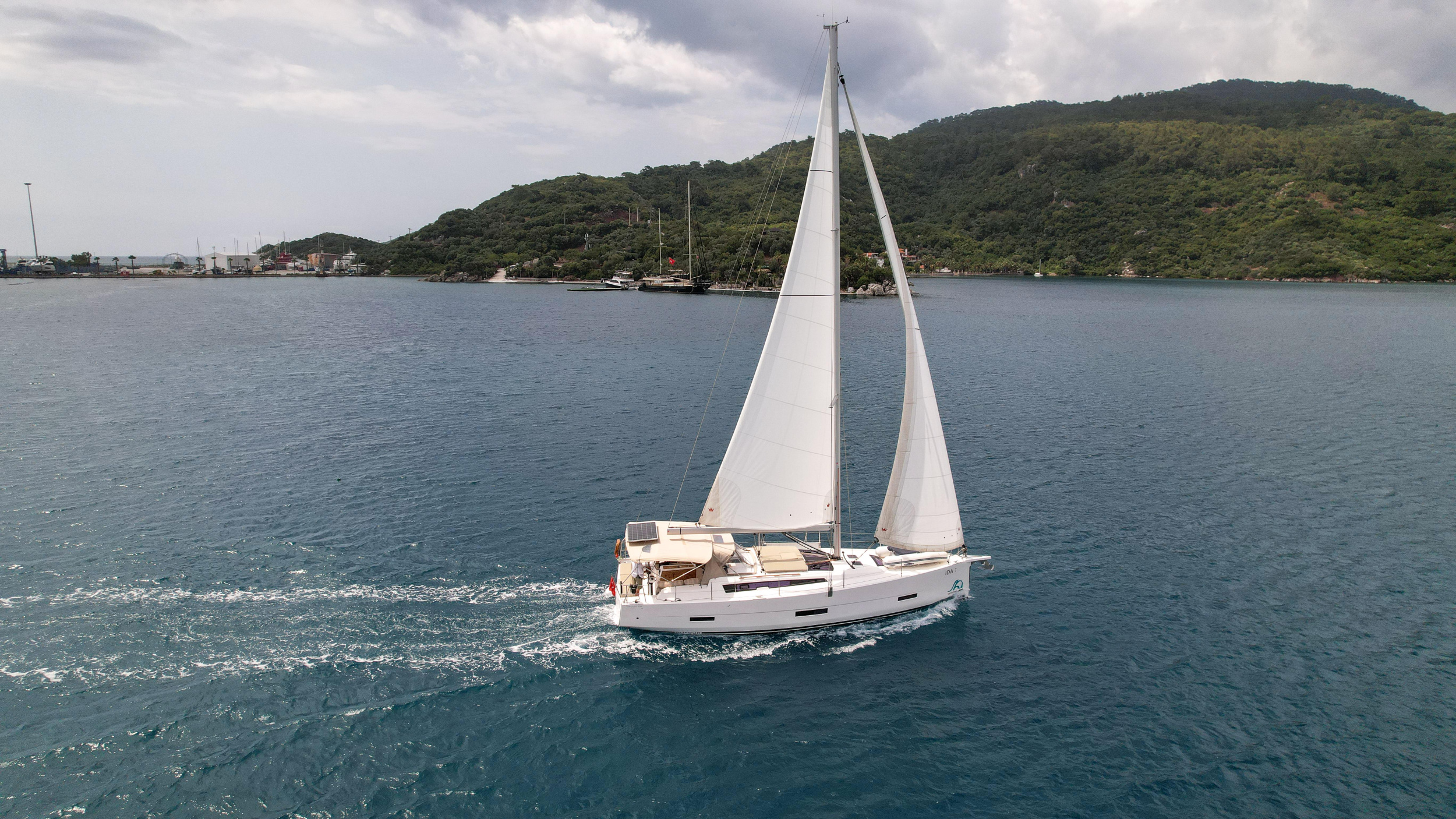 Dufour 430 — photo 28