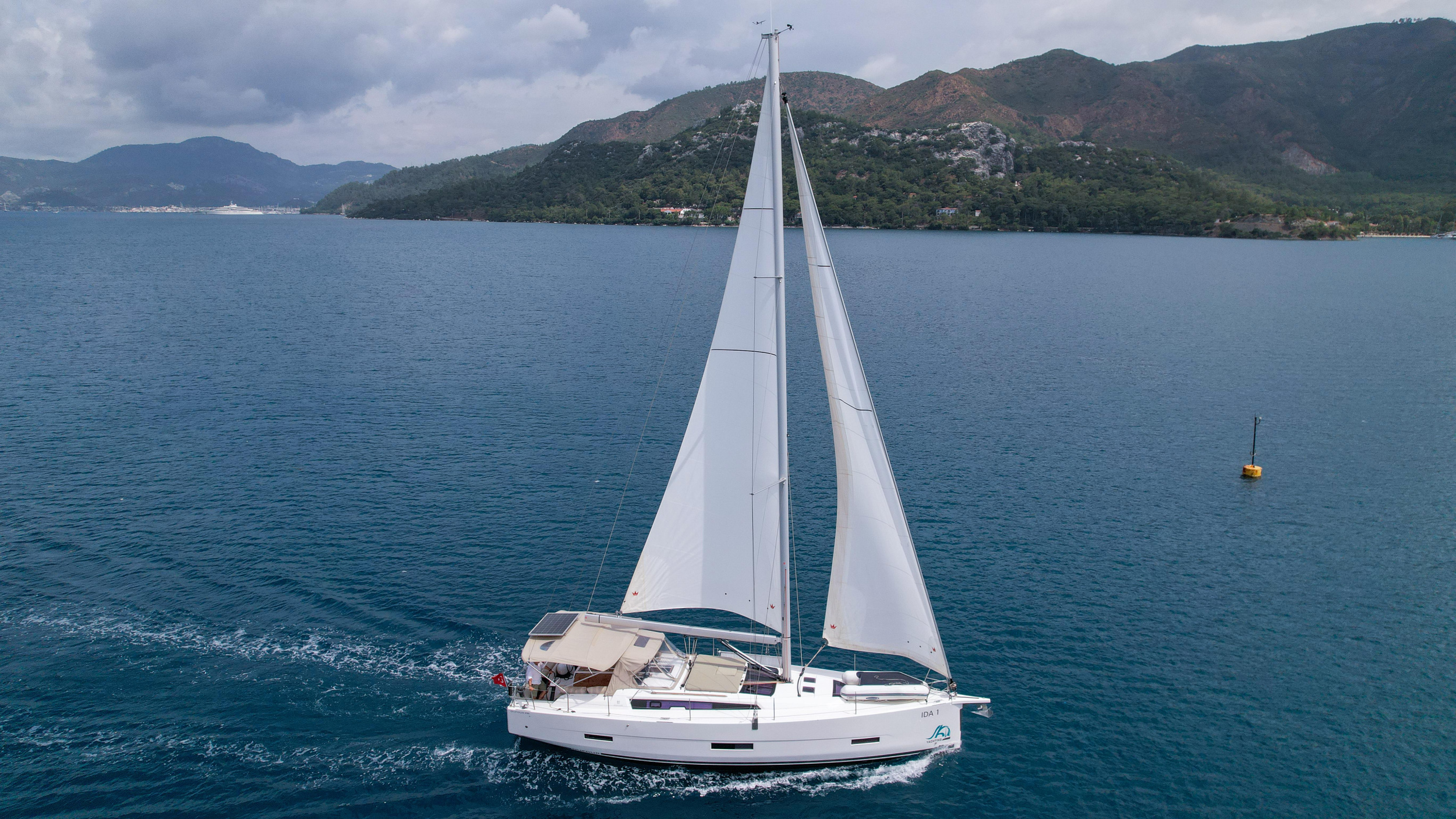 Dufour 430 — photo 42