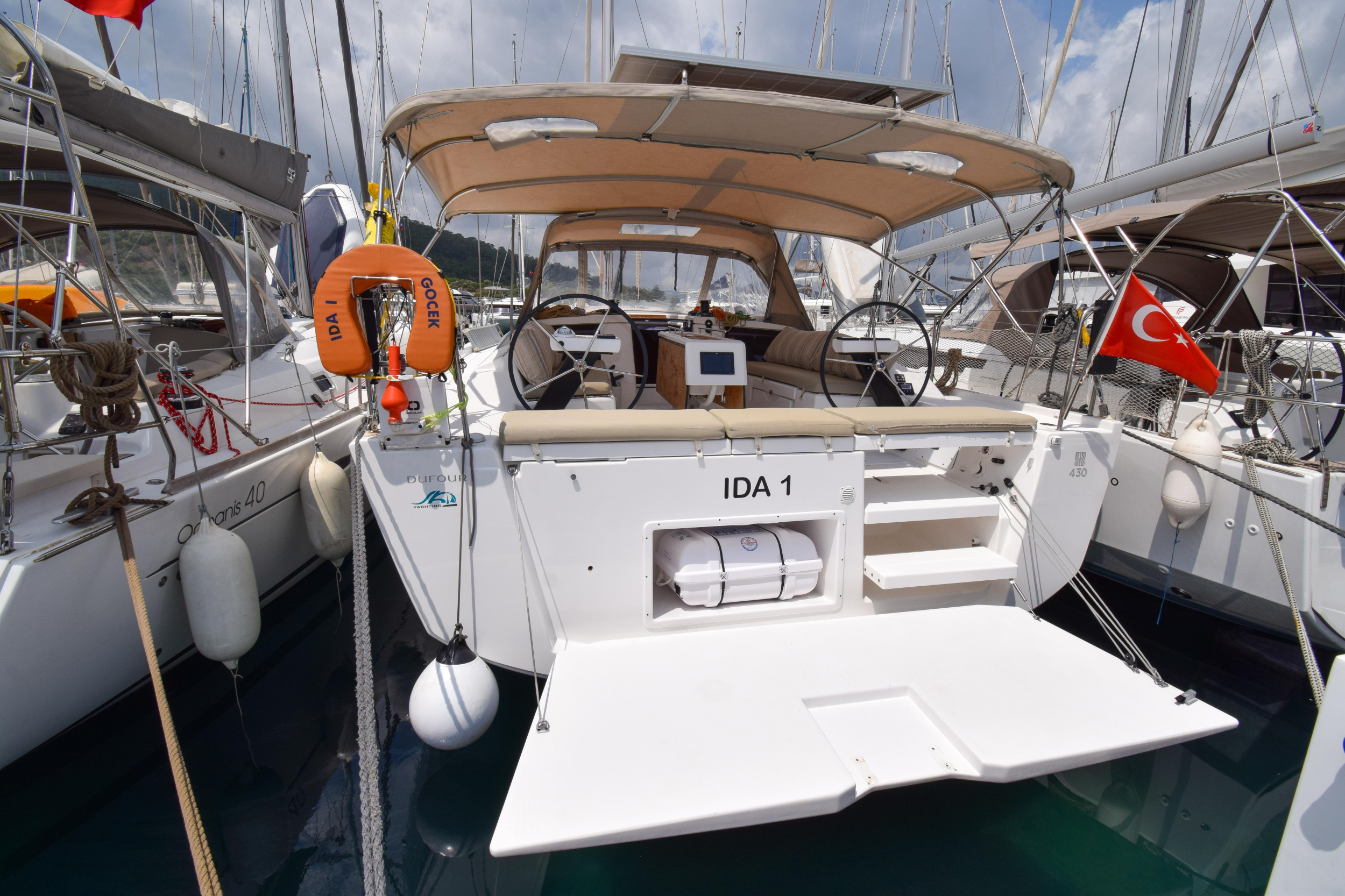 Dufour 430 — photo 4