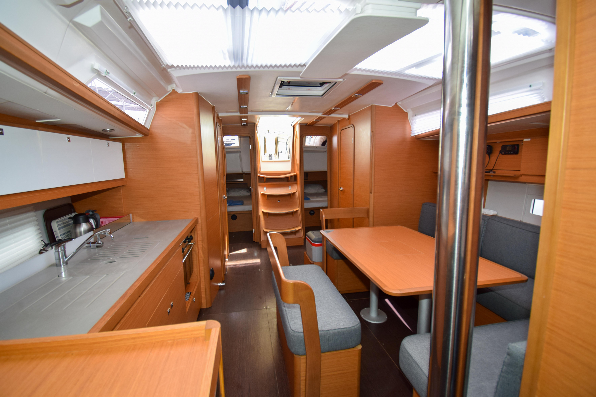 Dufour 430 — photo 26