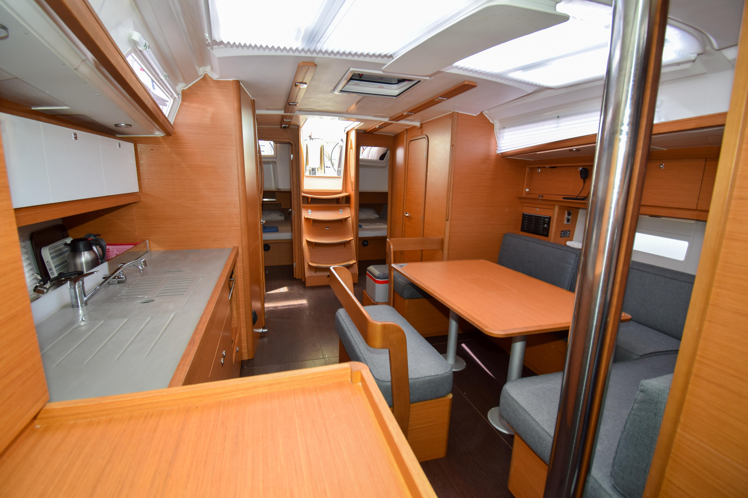 Dufour 430 — photo 29
