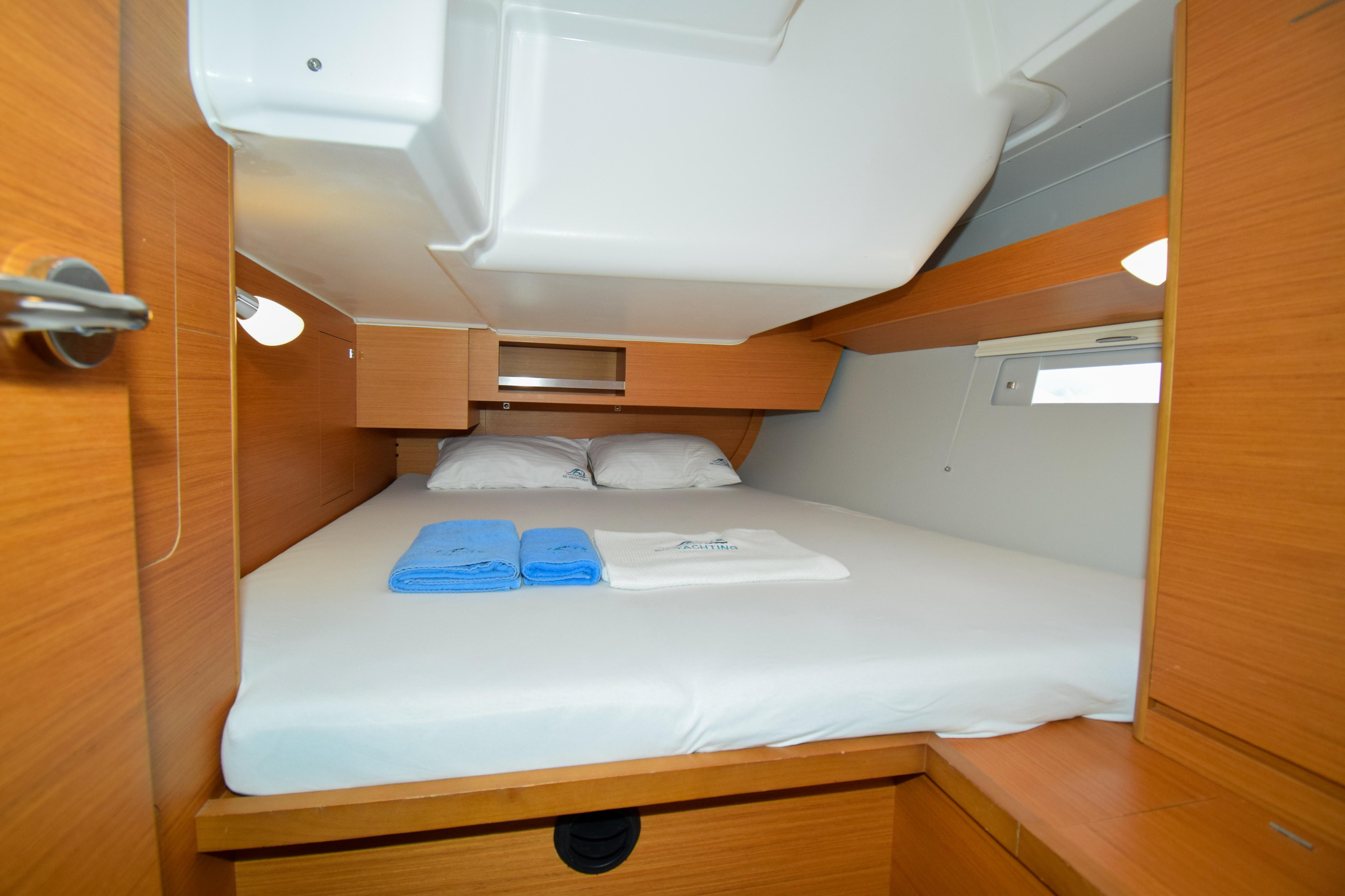 Dufour 430 — photo 32
