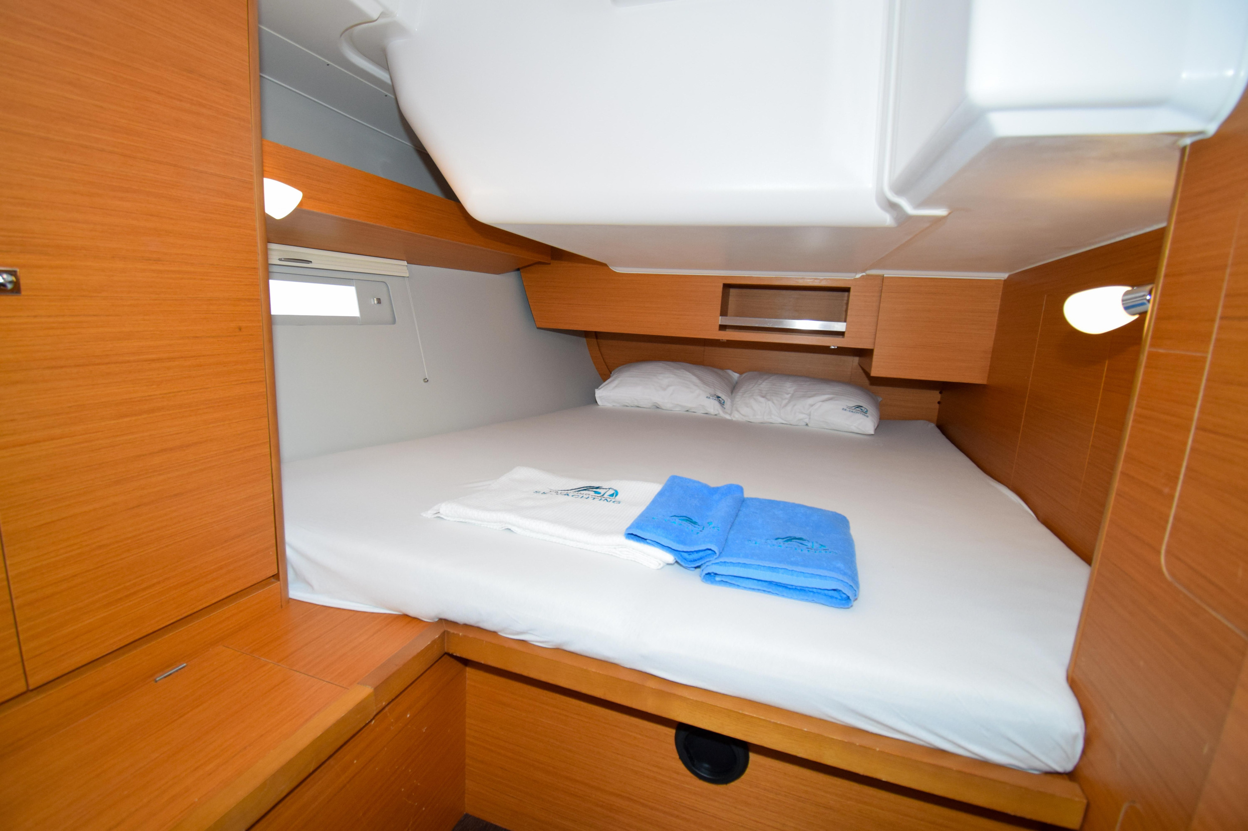 Dufour 430 — photo 17