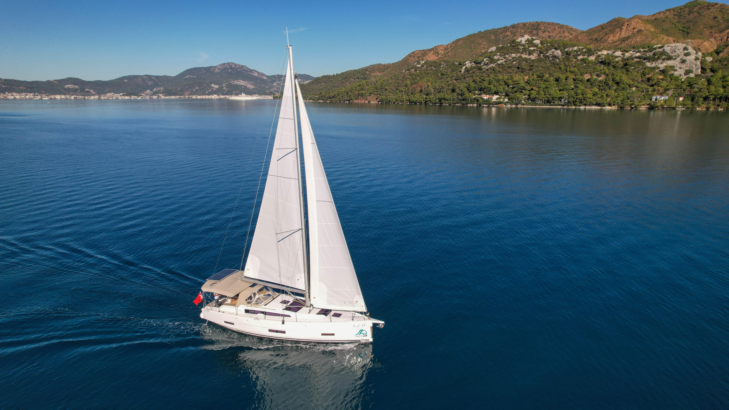 Dufour 390 — photo 15