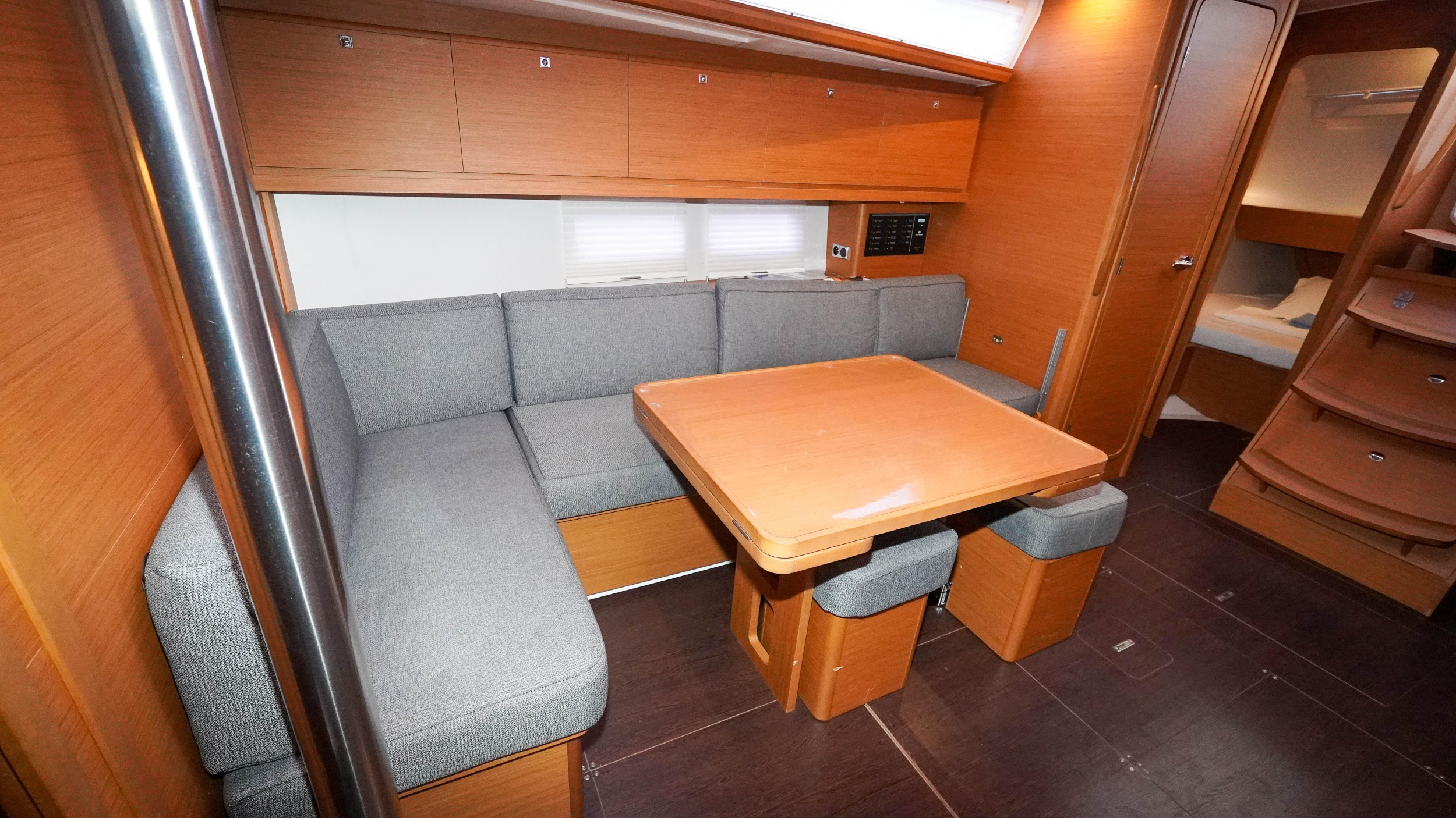 Dufour 390 — photo 14