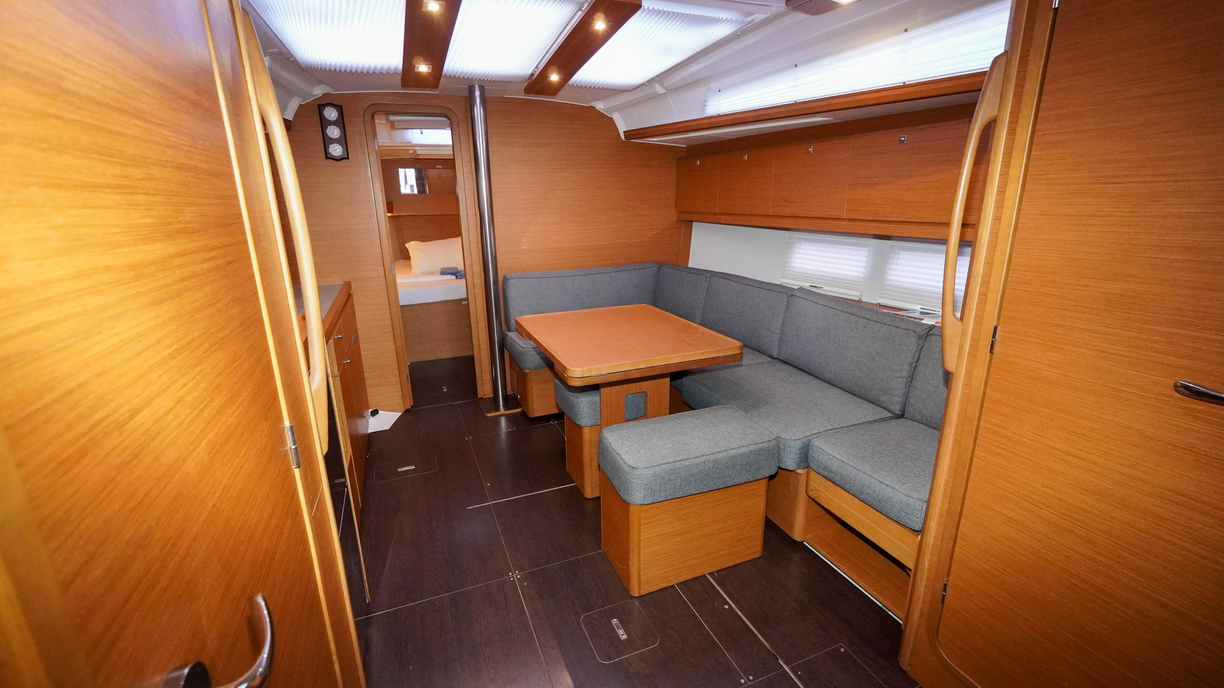 Dufour 390 — photo 19