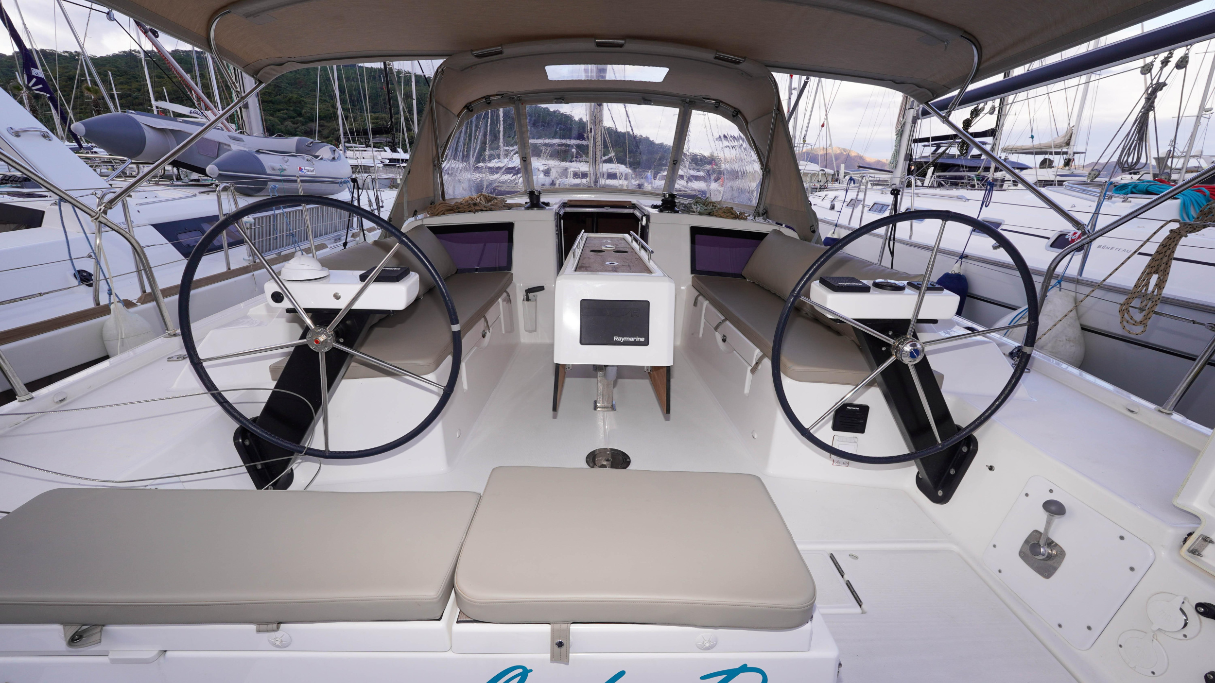 Dufour 390 — photo 46