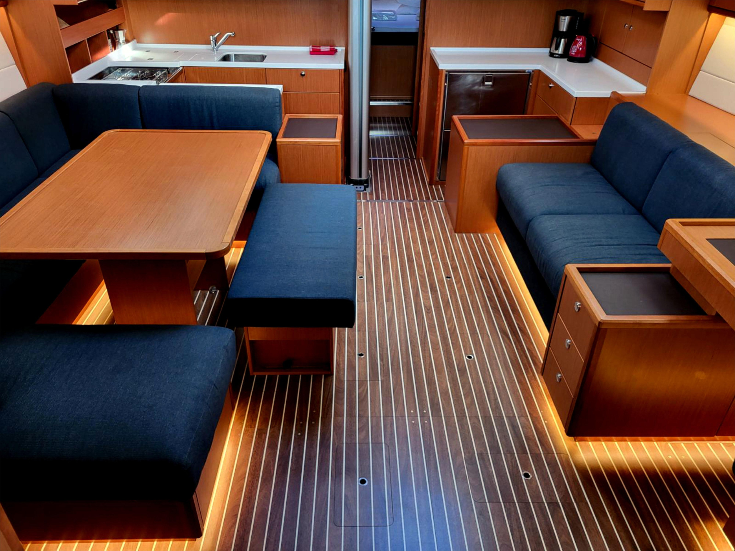 Bavaria C57 — photo 6