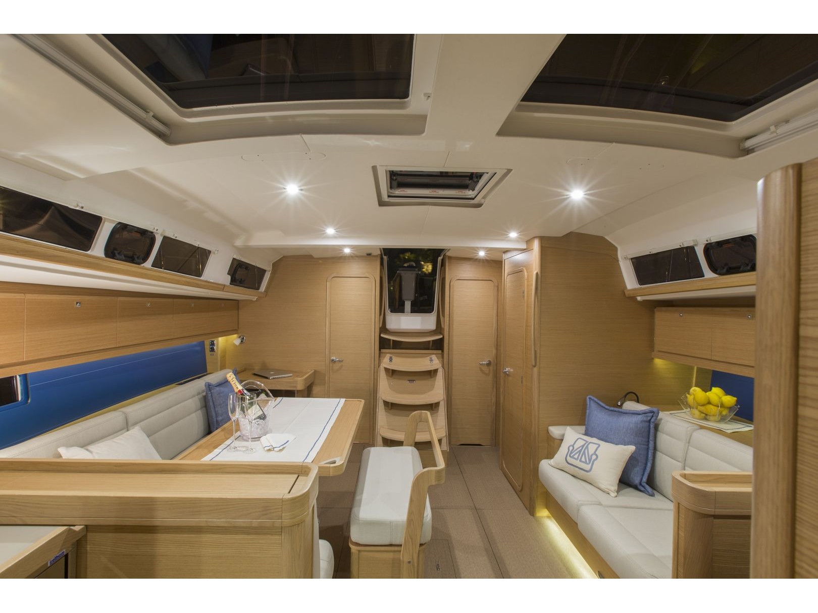 Dufour 460 Grand Large — photo 3