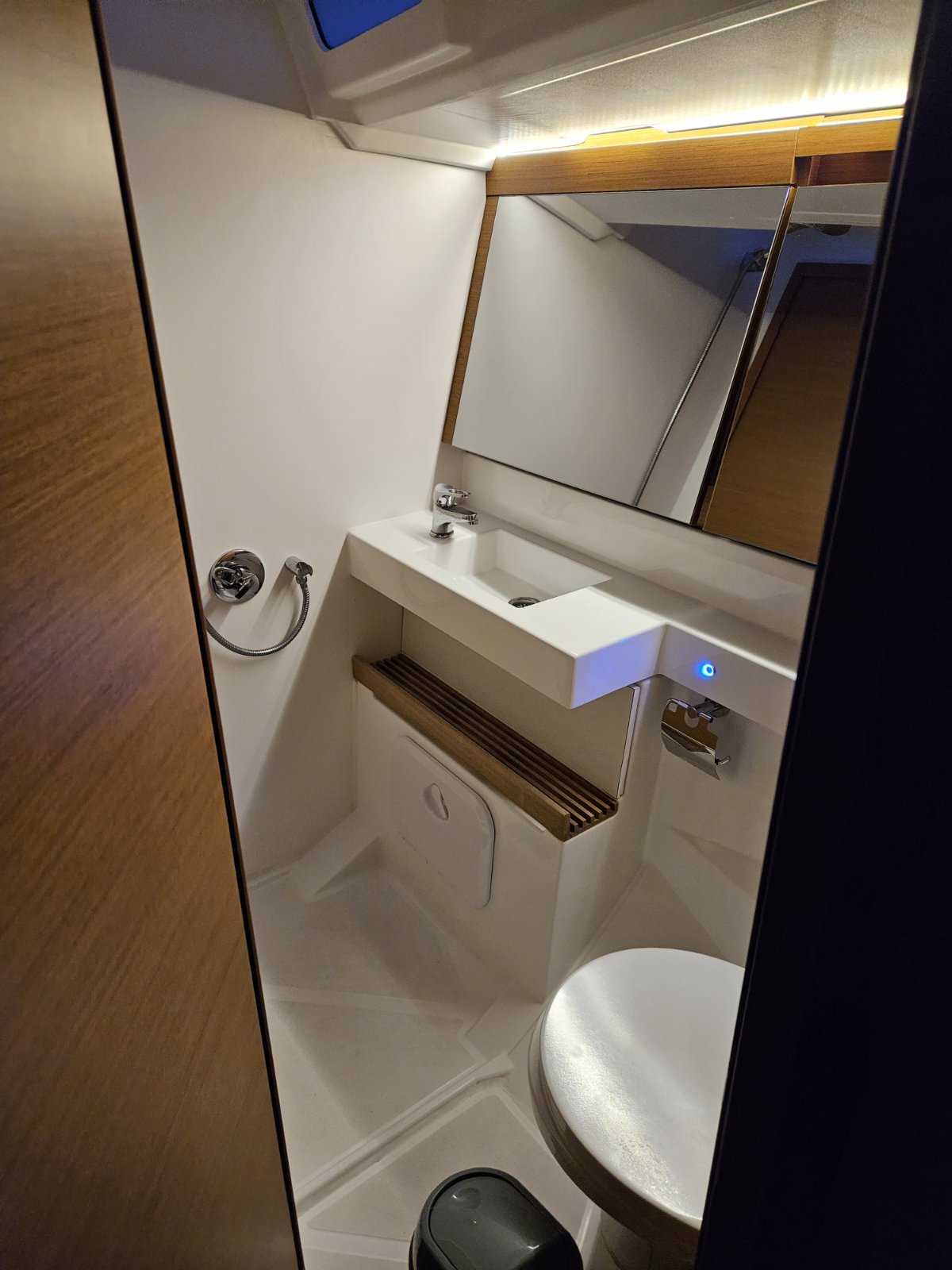 Sun Odyssey 440 — photo 4