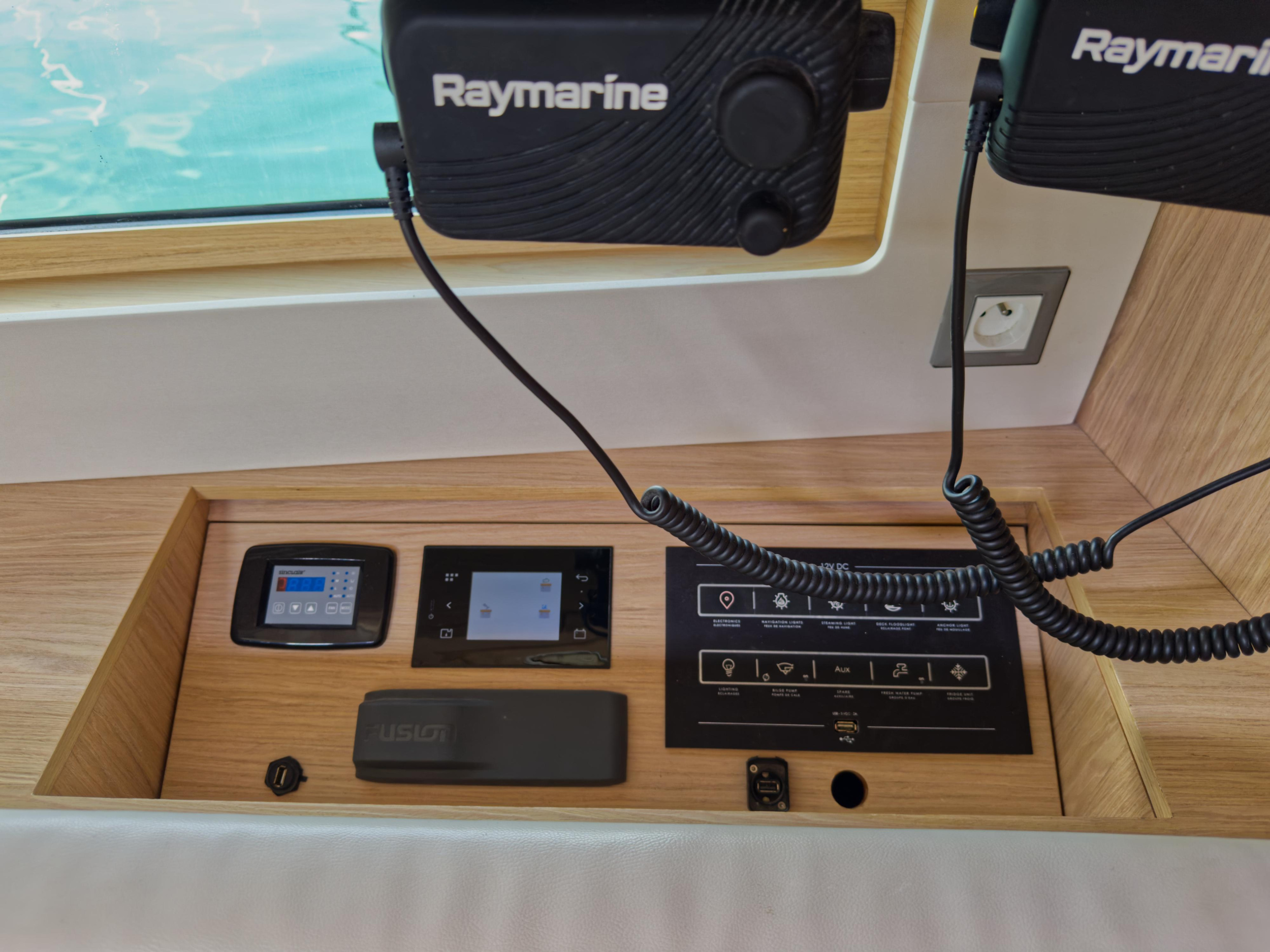 Oceanis 46.1 — photo 11